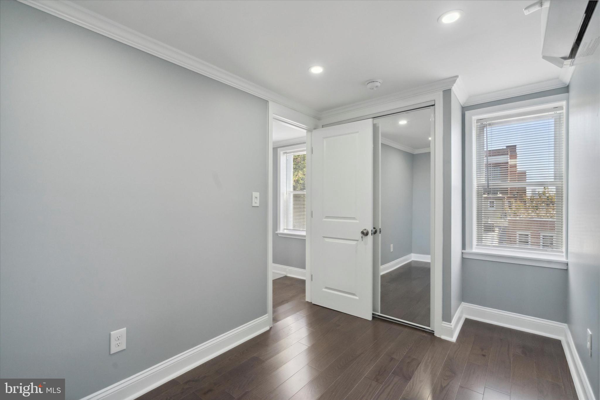 NORRIS SQUARE - Residential