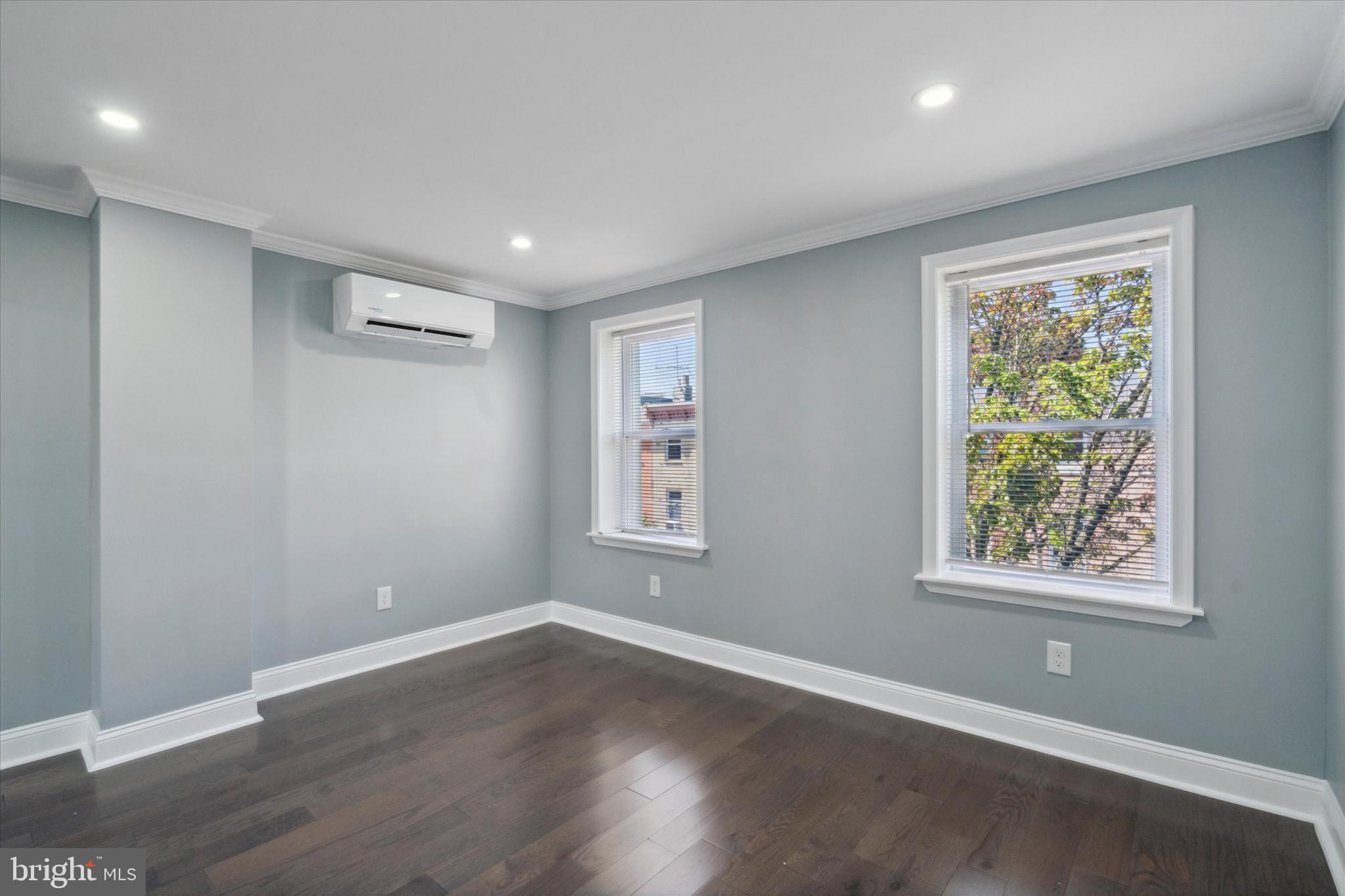 NORRIS SQUARE - Residential