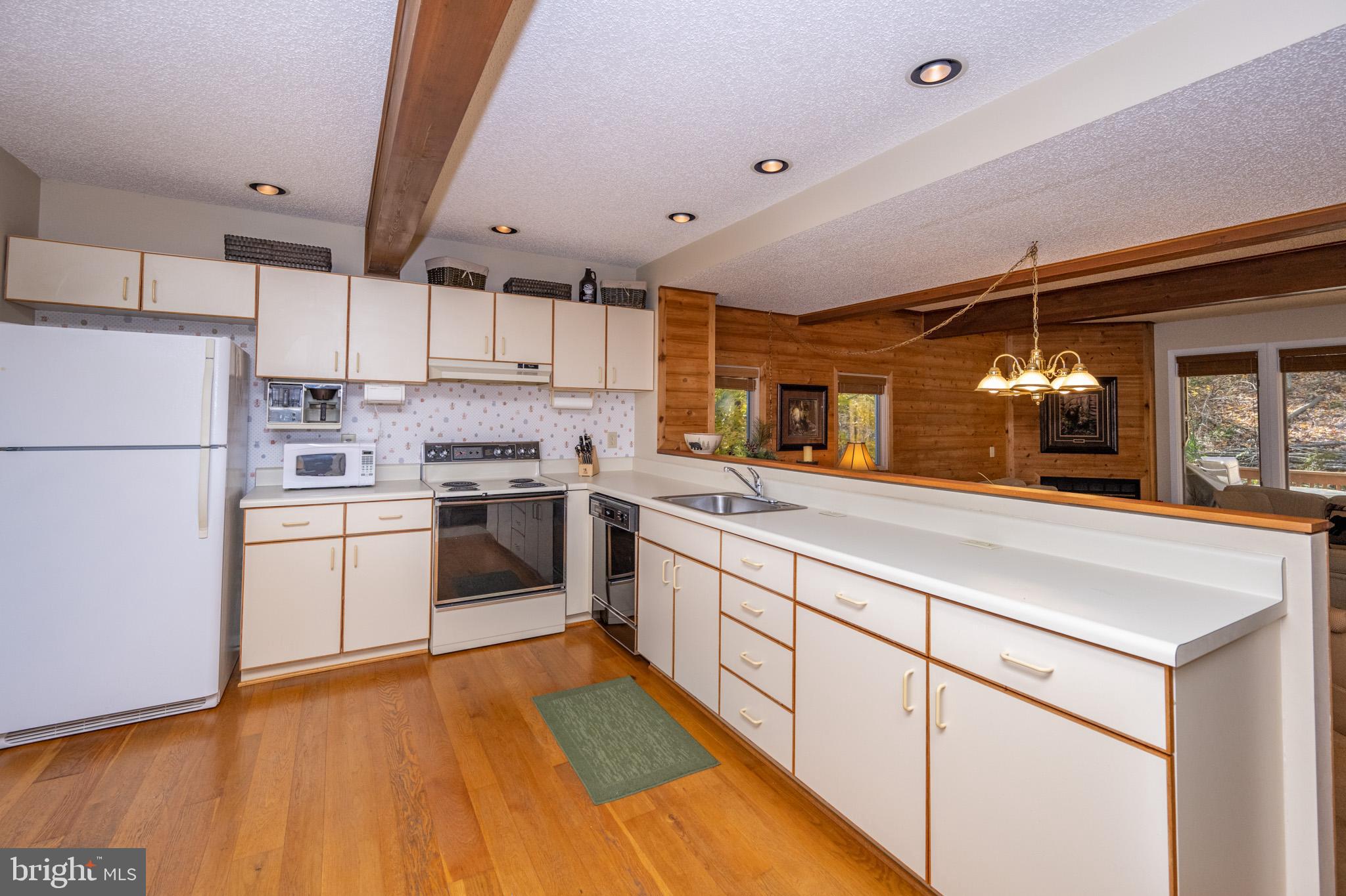 VILLAGES OF WISP - Residential