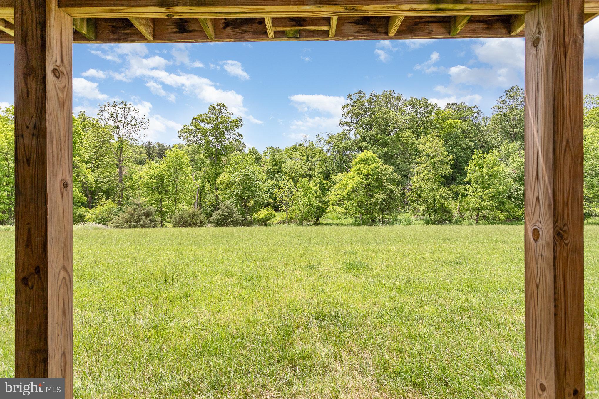 HANBURY COURT AT WINDING HILLS - Residential