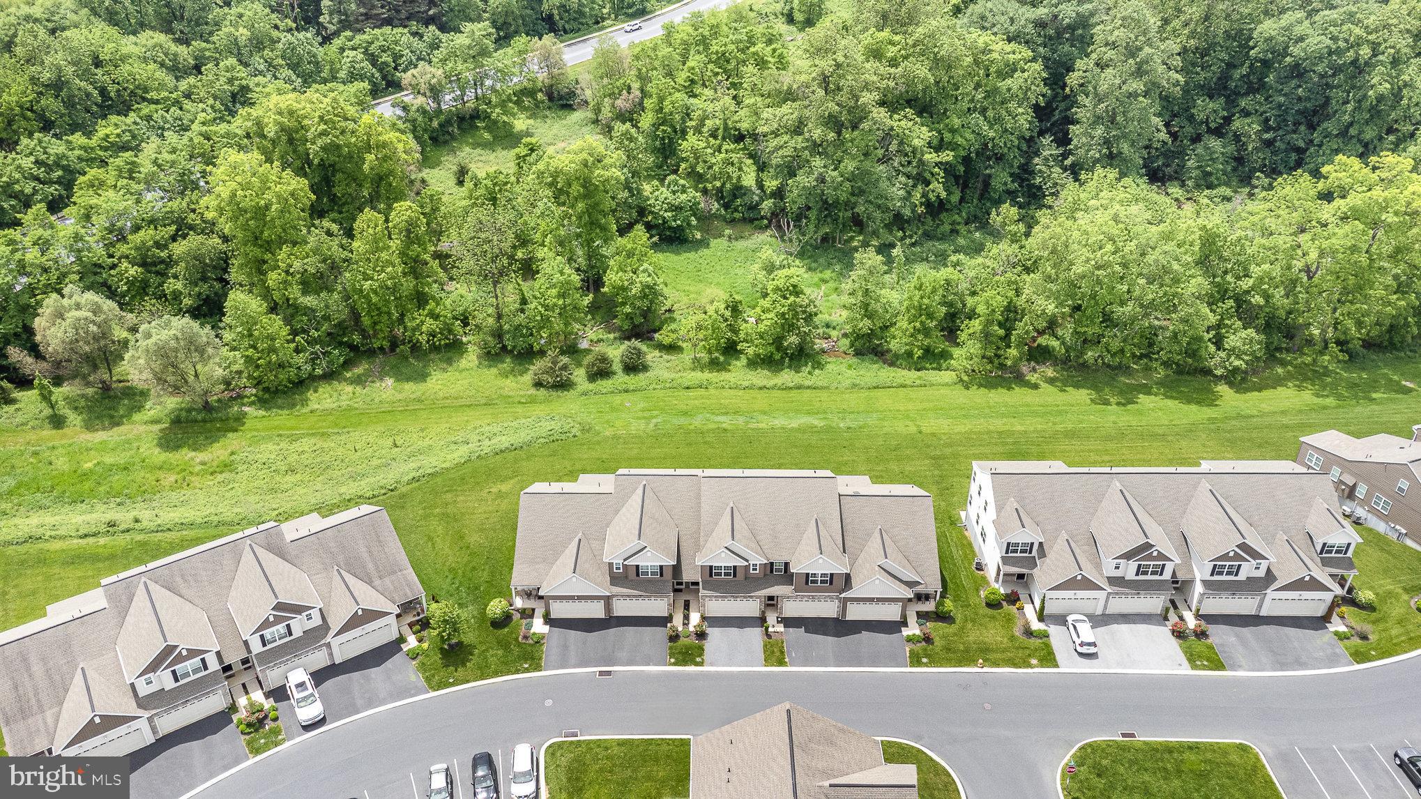 HANBURY COURT AT WINDING HILLS - Residential
