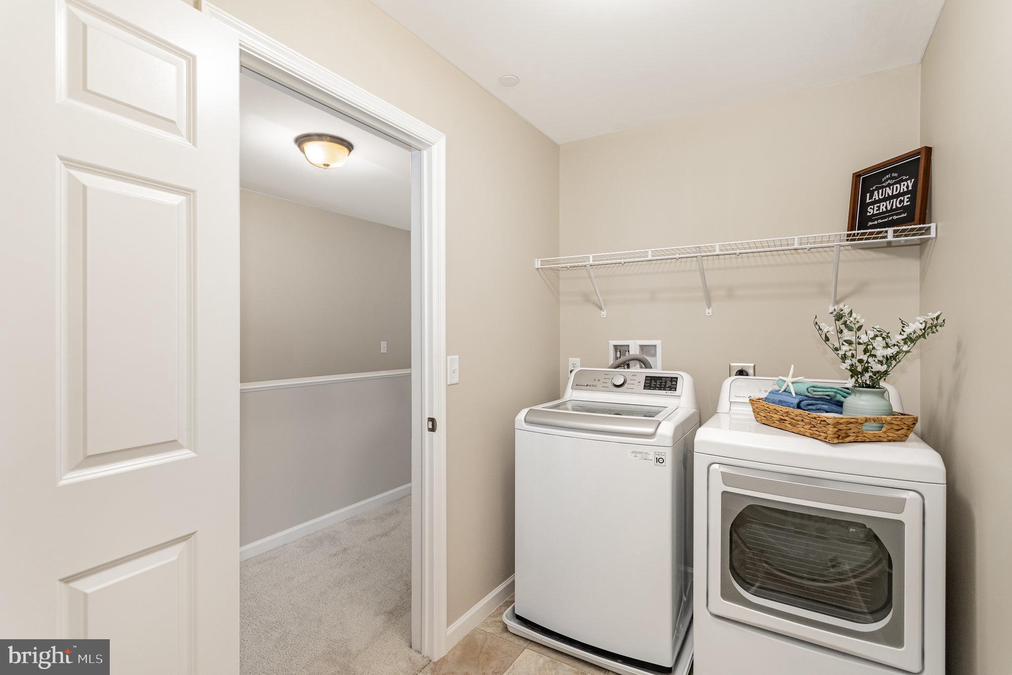 HANBURY COURT AT WINDING HILLS - Residential