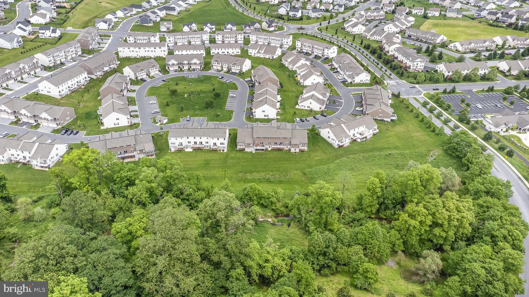 HANBURY COURT AT WINDING HILLS - Residential