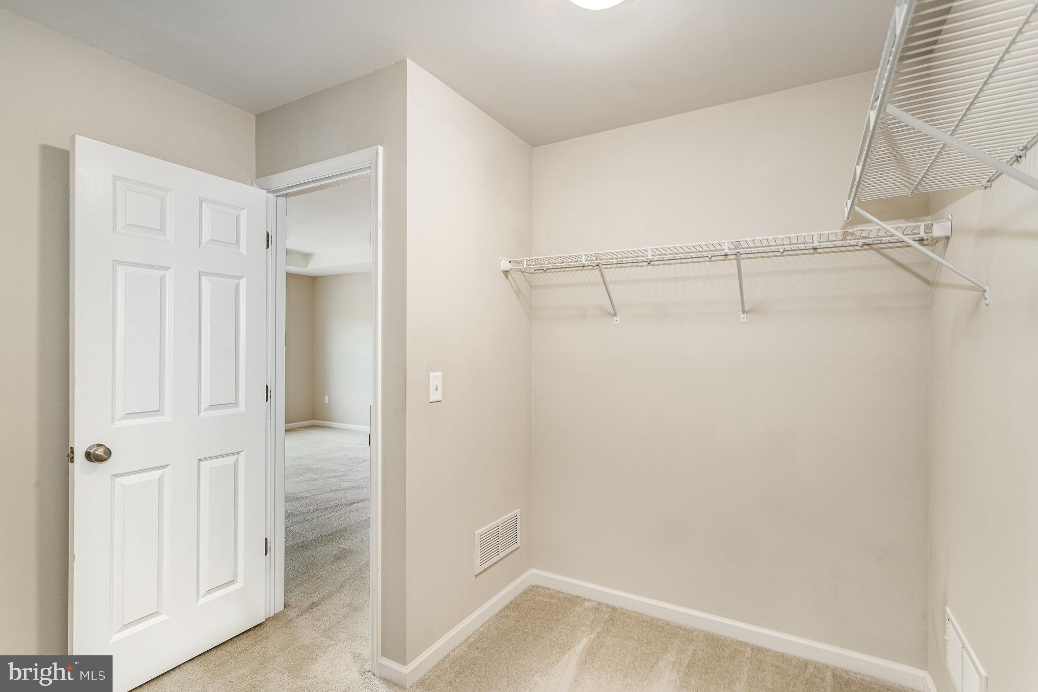 HANBURY COURT AT WINDING HILLS - Residential