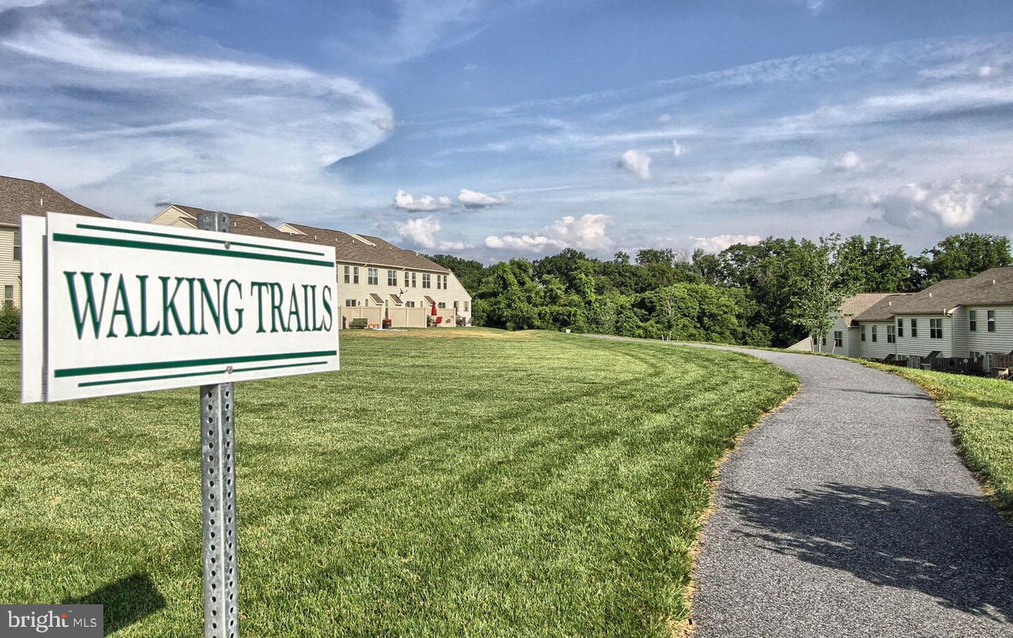HANBURY COURT AT WINDING HILLS - Residential