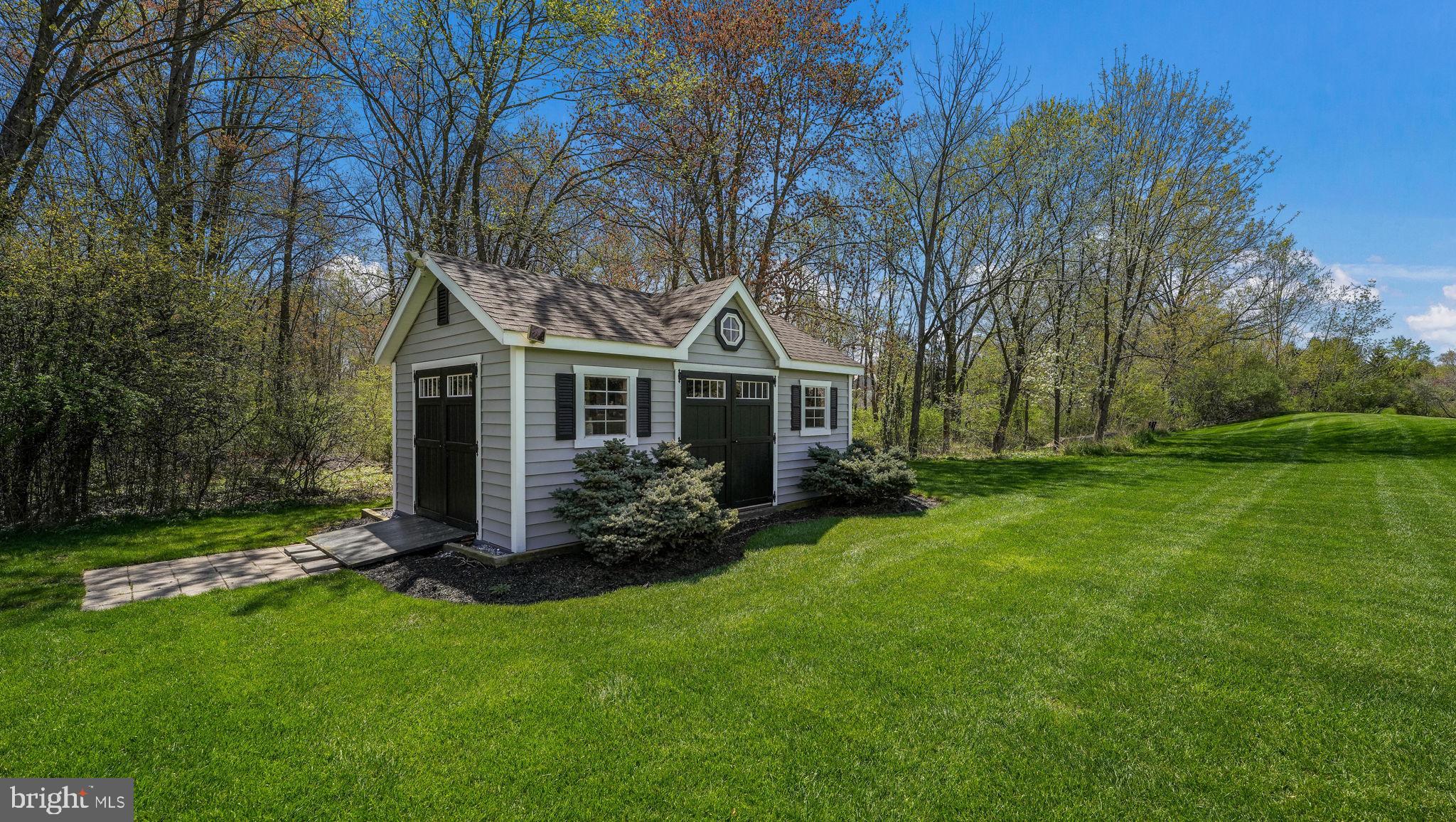 FOX HUNT ESTS - Residential