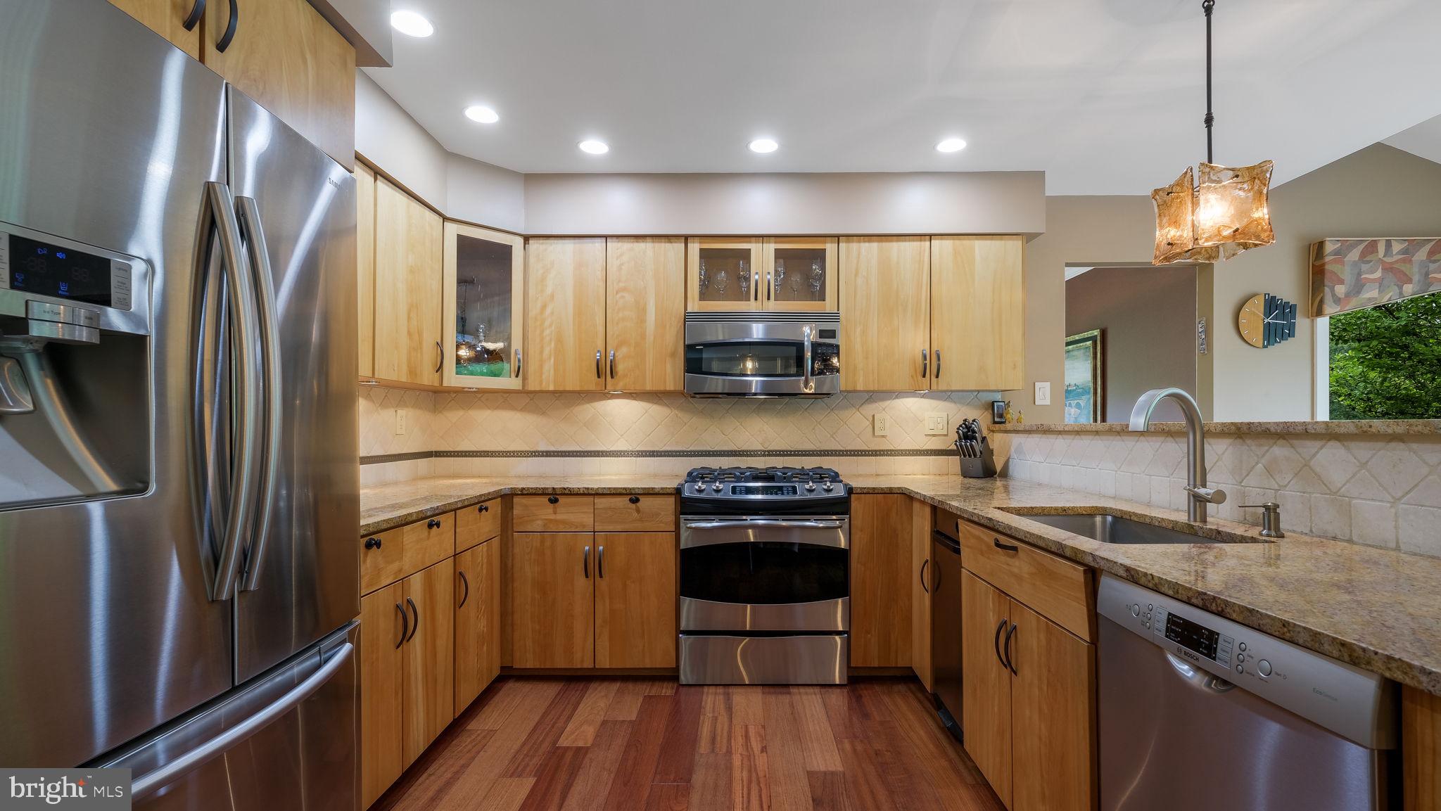 FOX HUNT ESTS - Residential