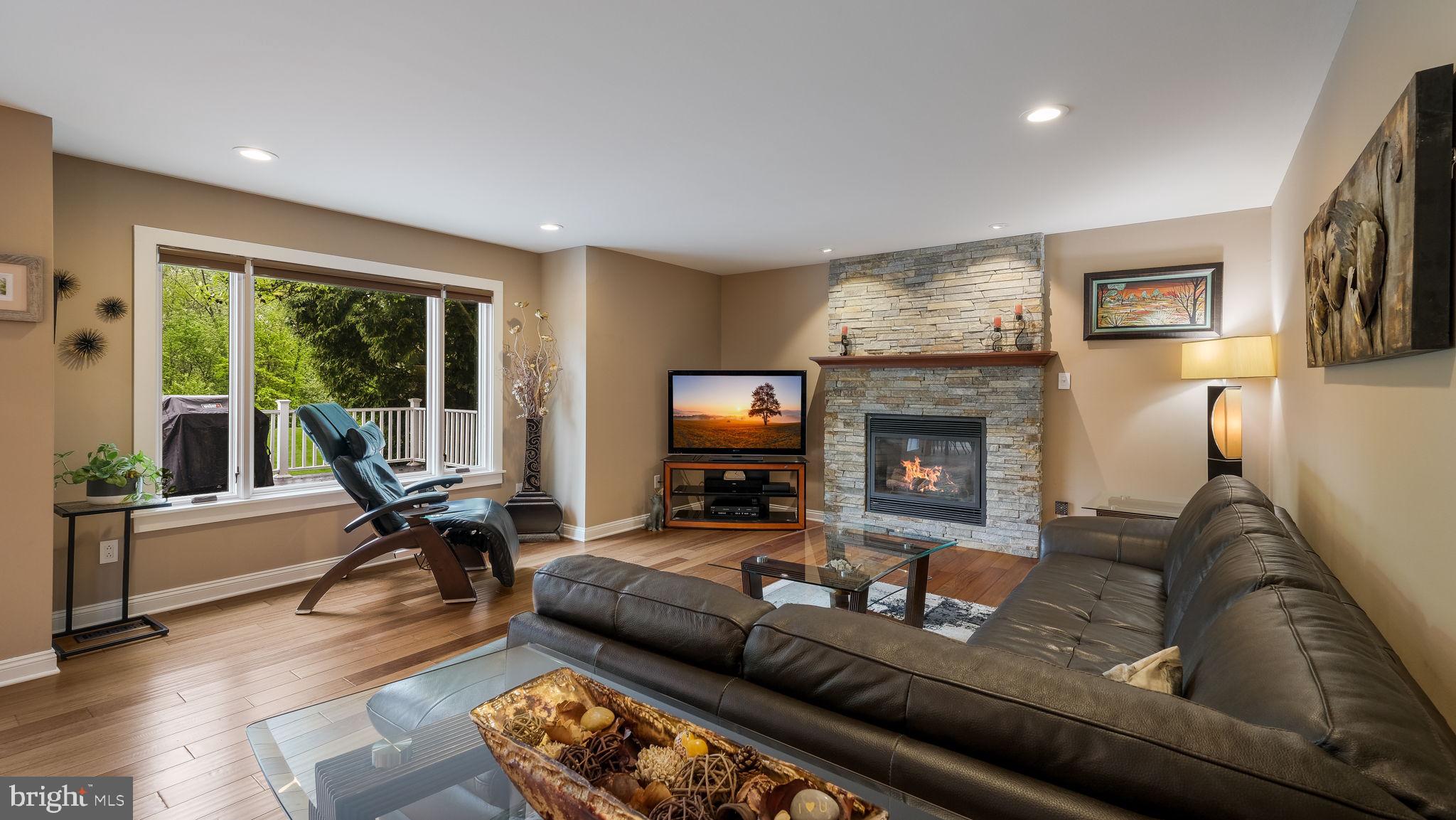 FOX HUNT ESTS - Residential