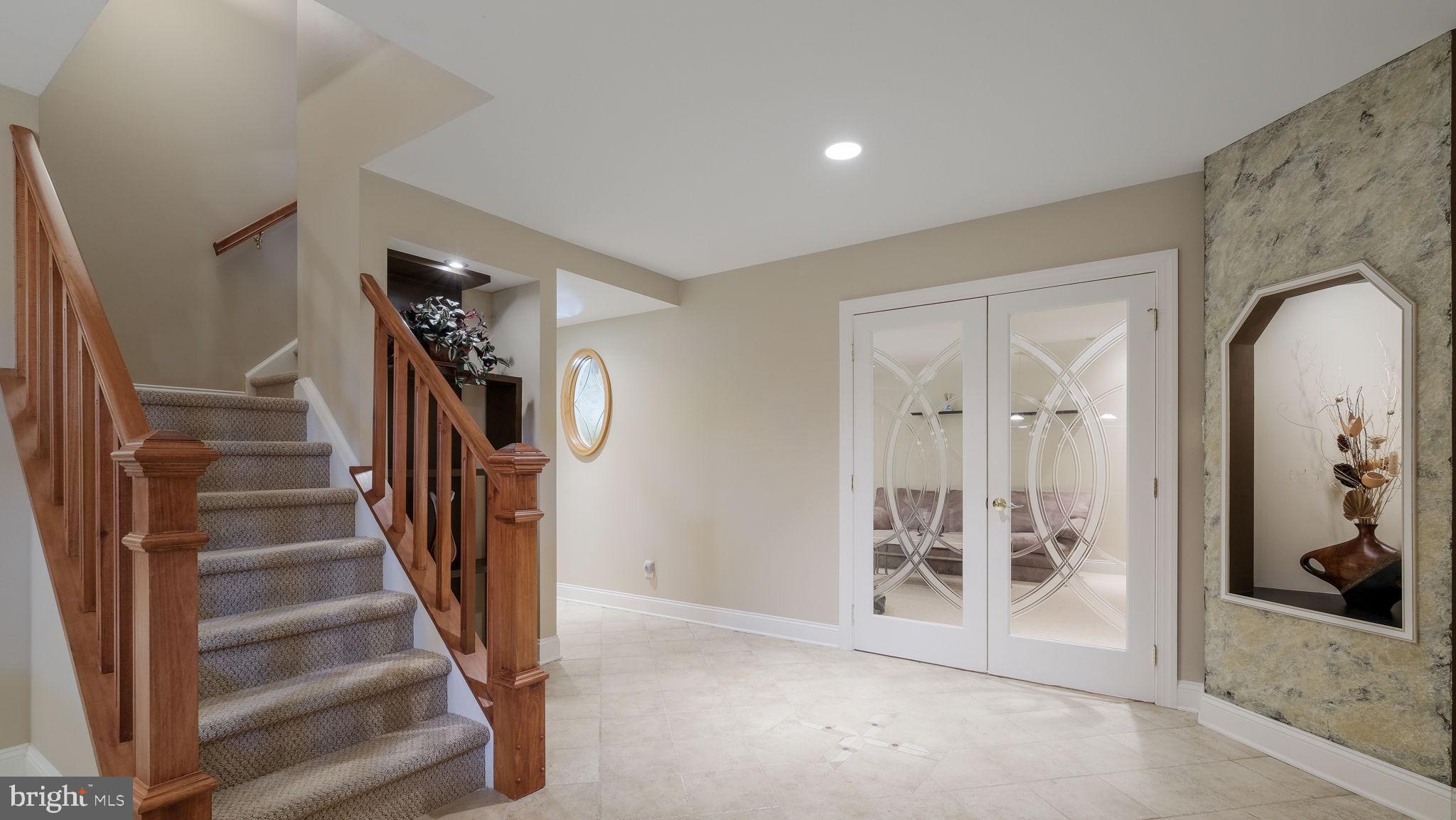 FOX HUNT ESTS - Residential