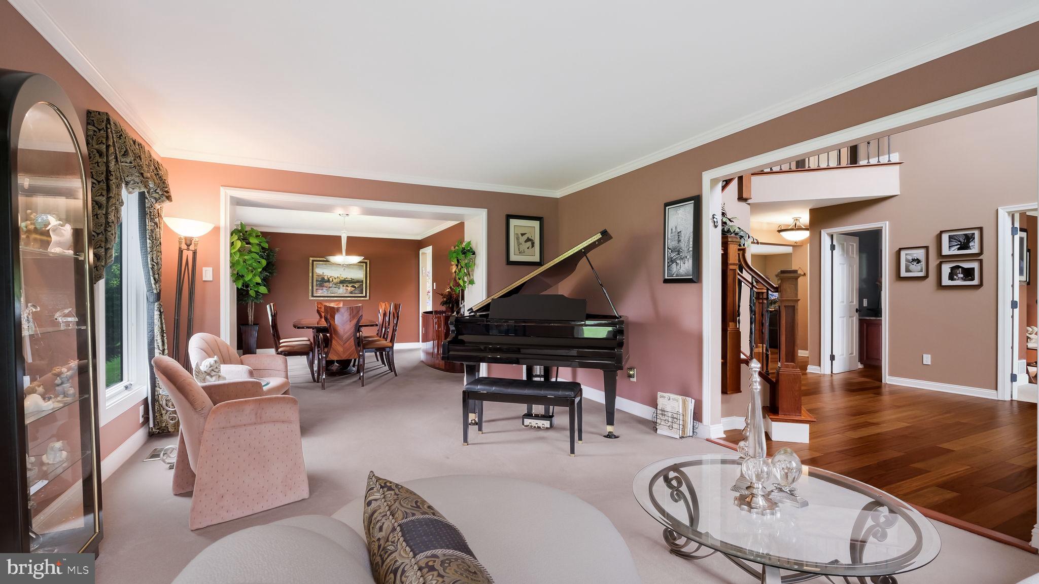 FOX HUNT ESTS - Residential