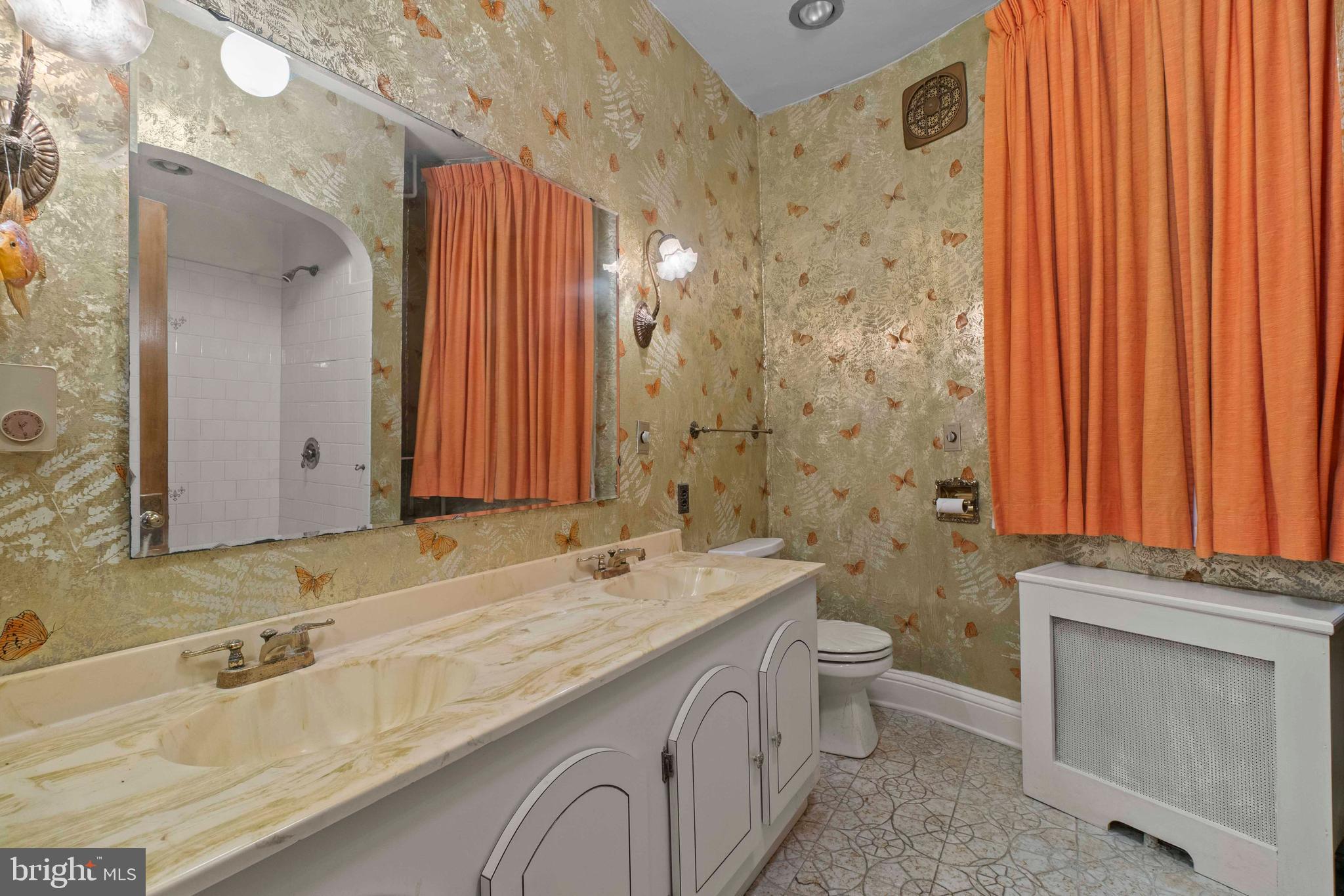 CHARLES VILLAGE - Residential