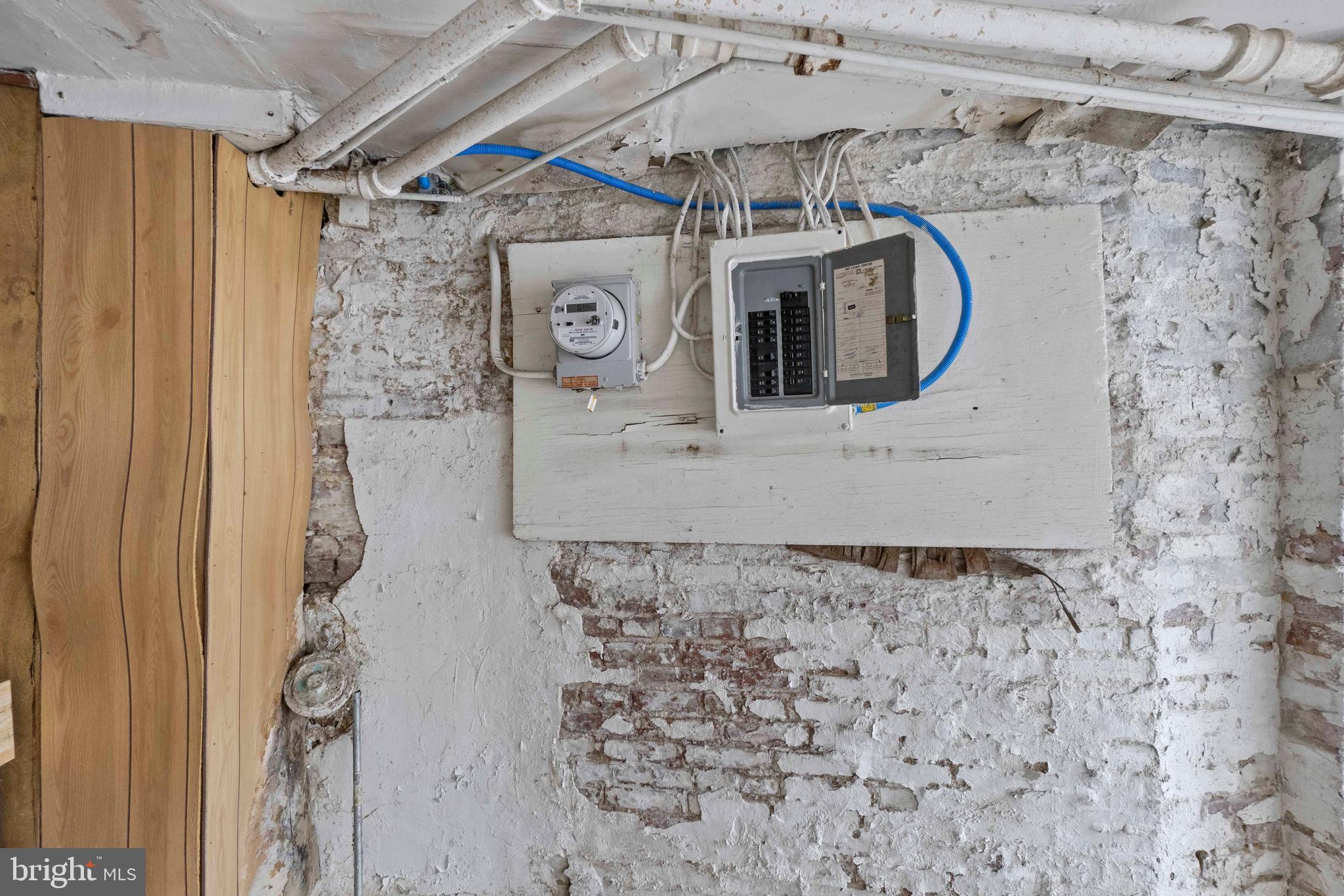 CHARLES VILLAGE - Residential