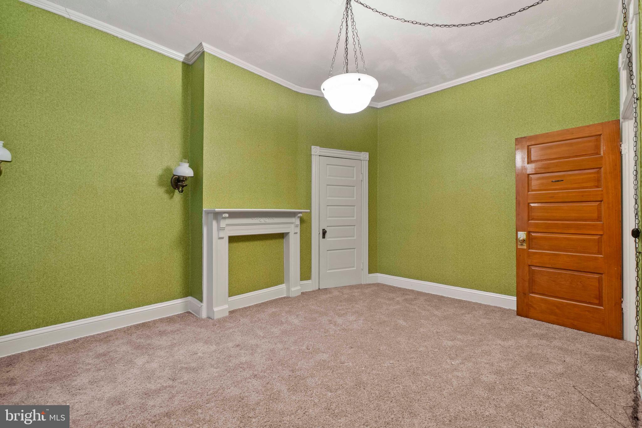 CHARLES VILLAGE - Residential