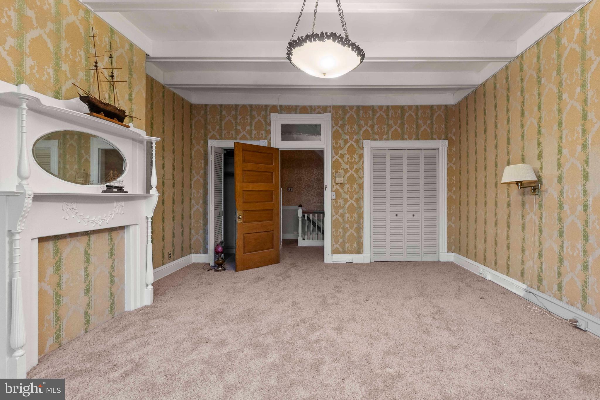 CHARLES VILLAGE - Residential