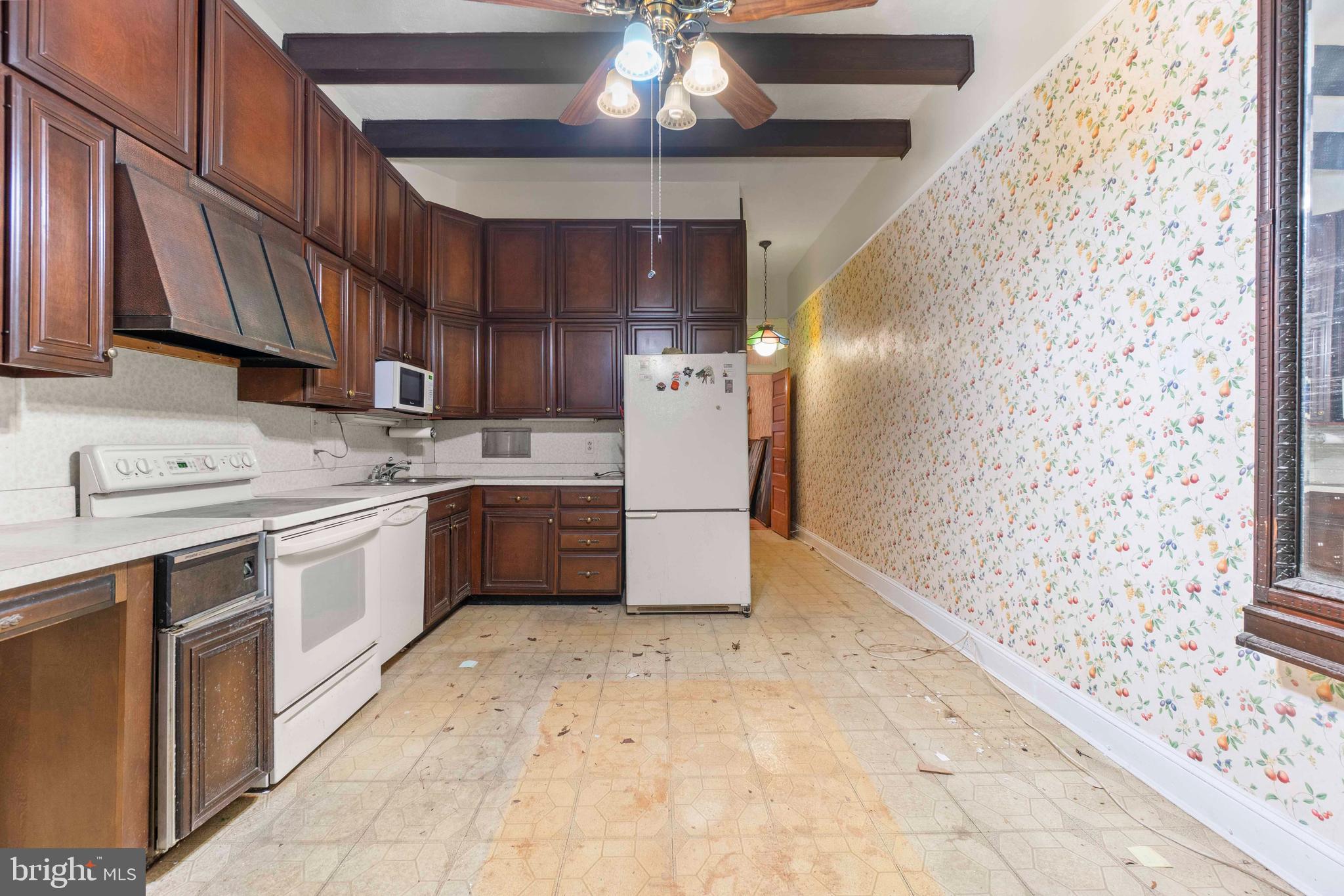 CHARLES VILLAGE - Residential