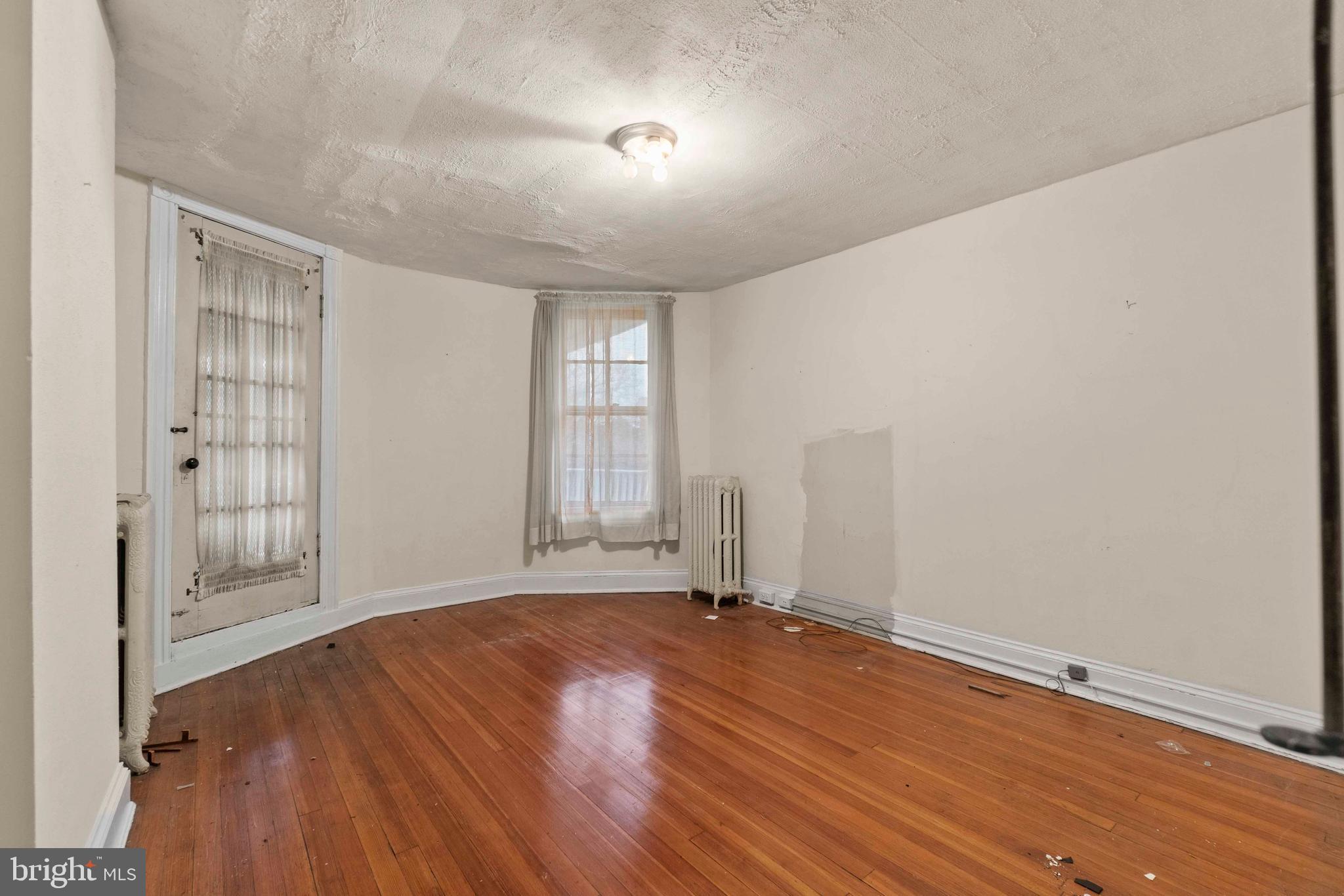 CHARLES VILLAGE - Residential