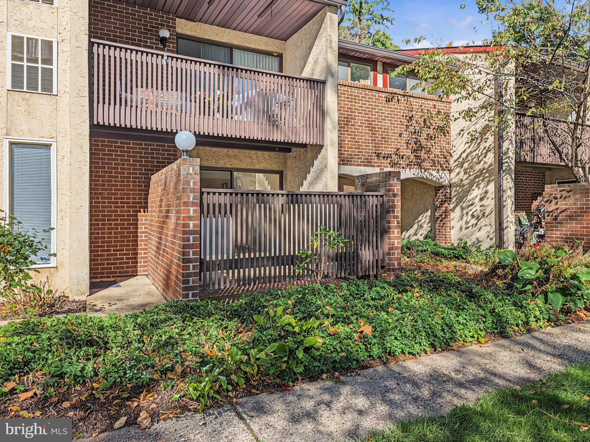 2-36 ASPEN WAY W 2-36