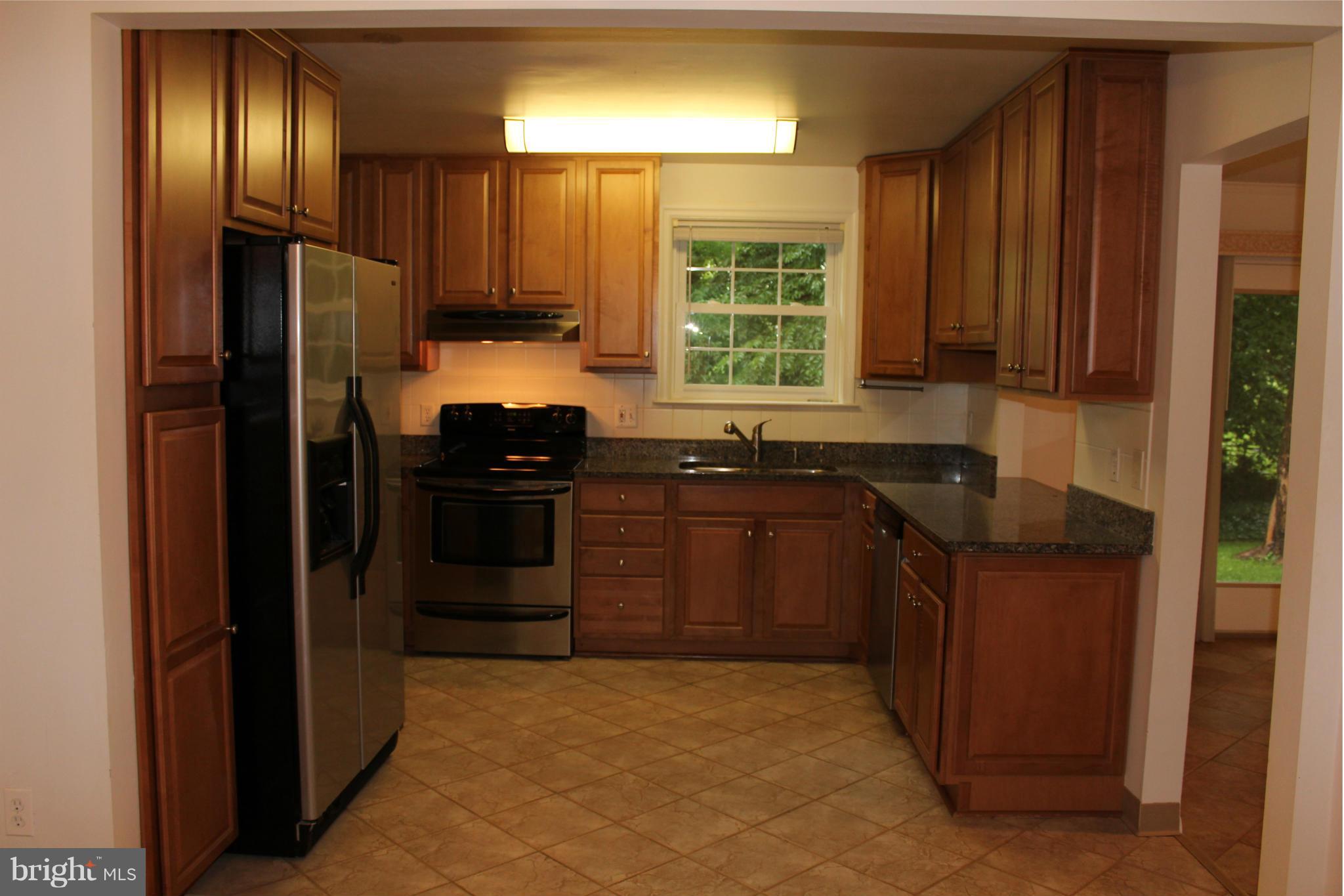 STONEWALL MANOR - Residential