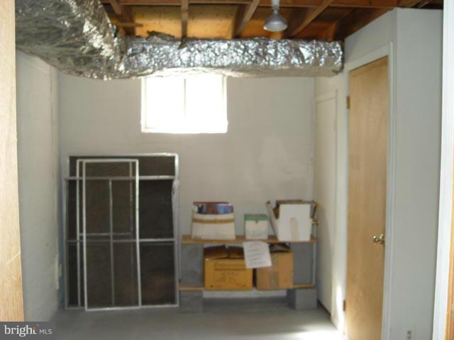 STONEWALL MANOR - Residential