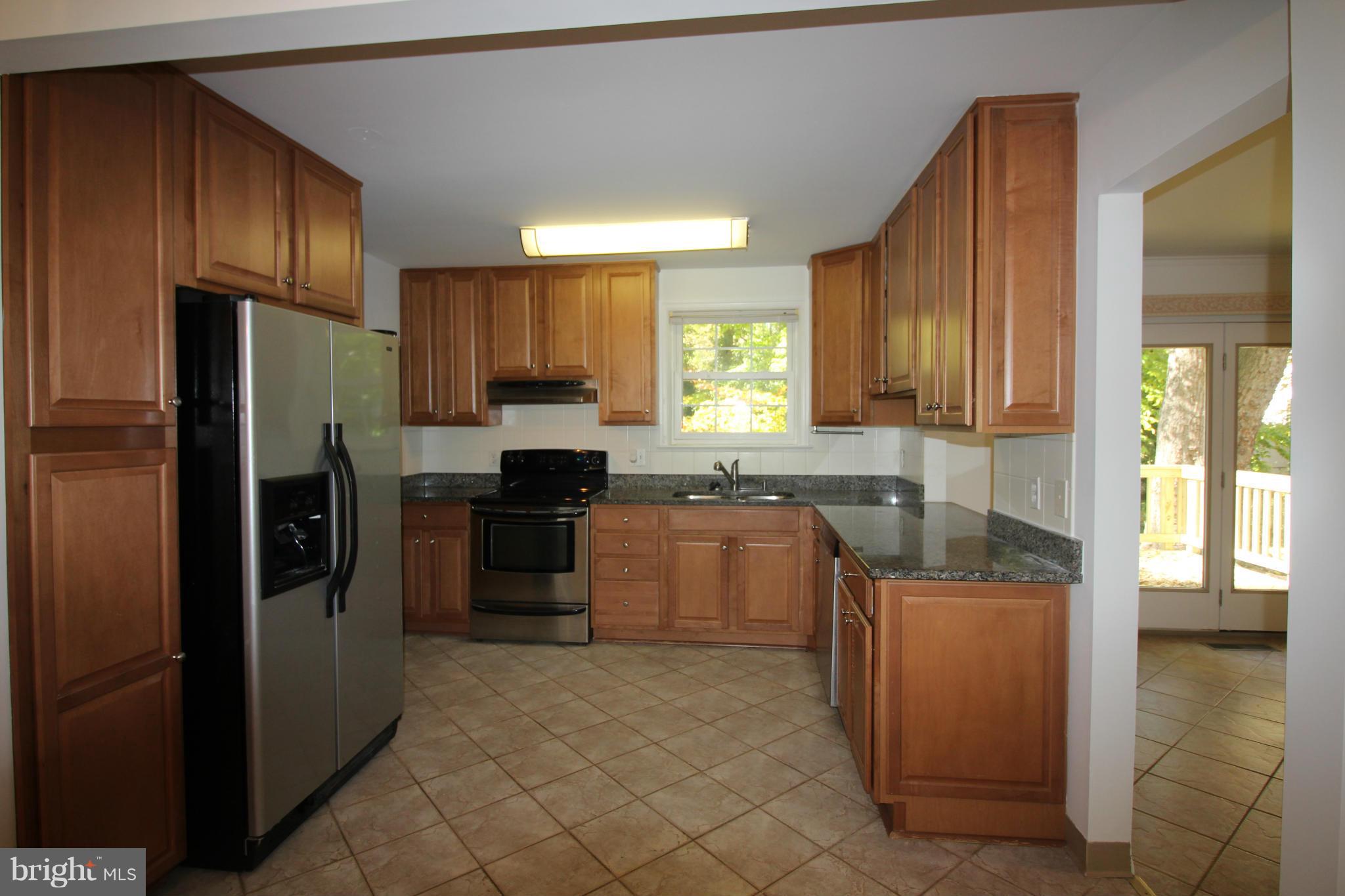 STONEWALL MANOR - Residential