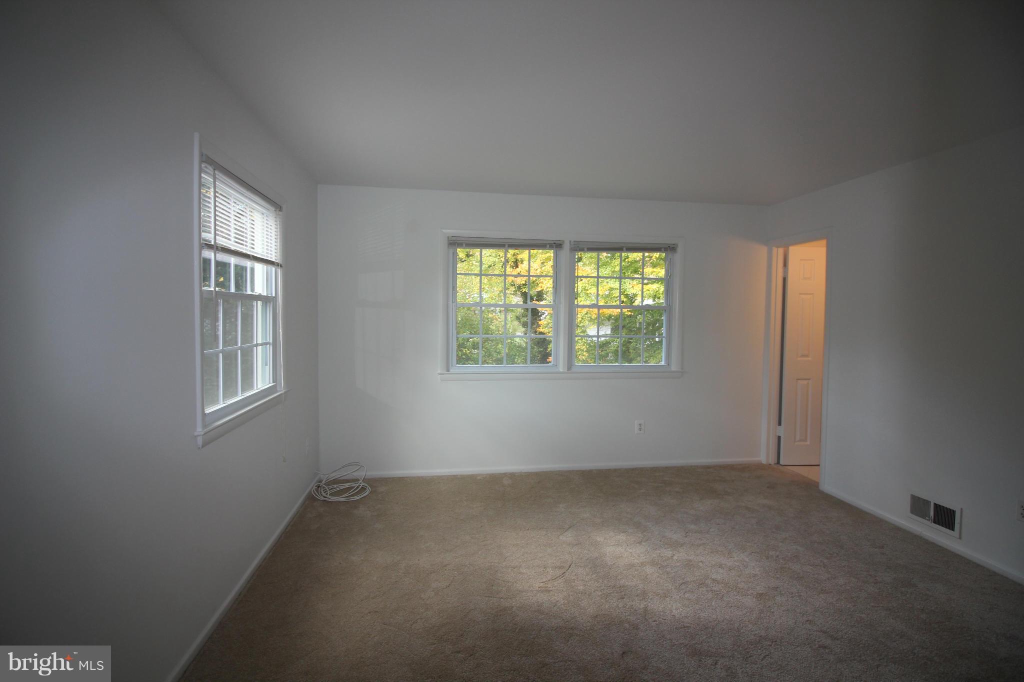 STONEWALL MANOR - Residential