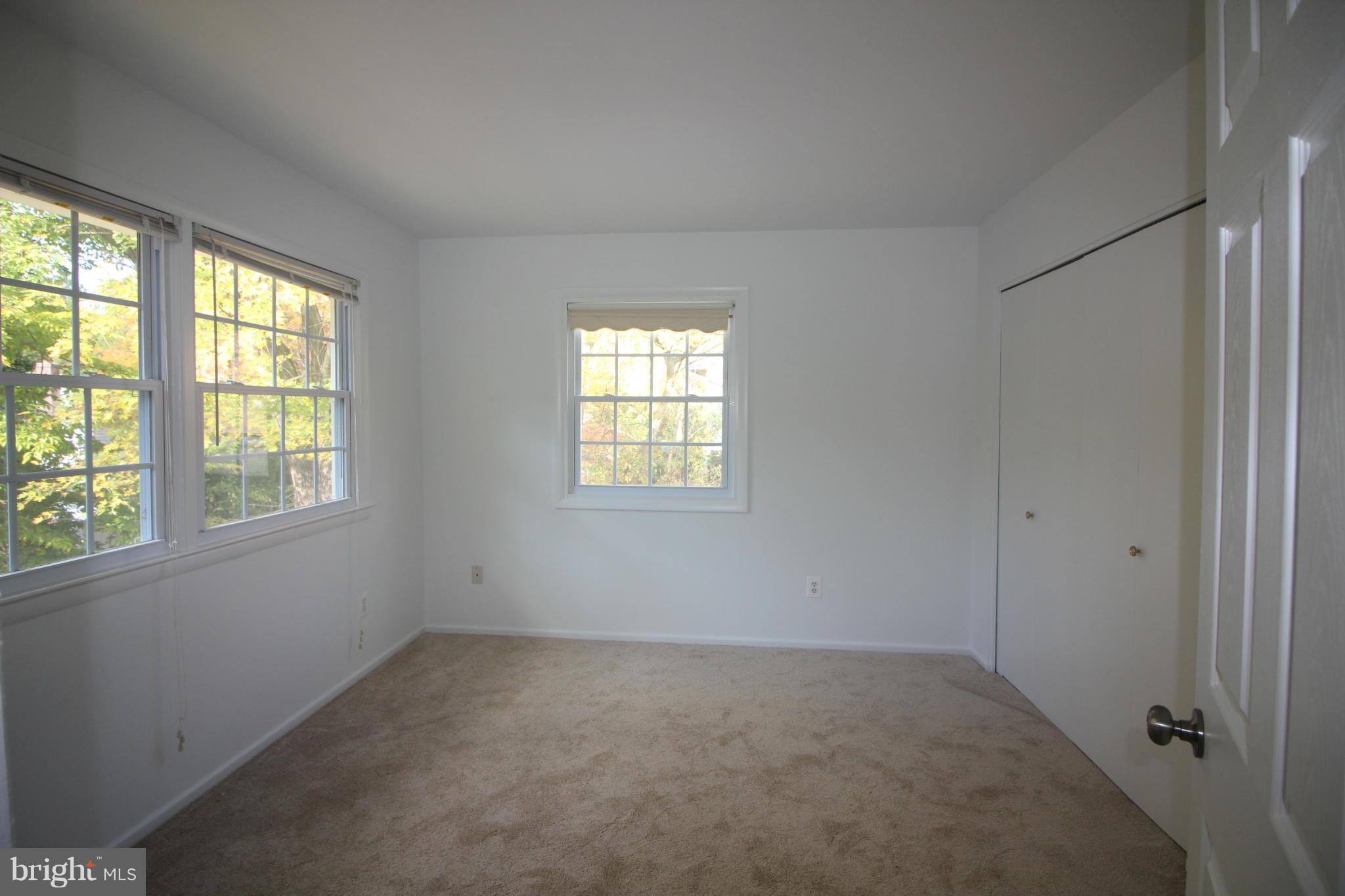 STONEWALL MANOR - Residential