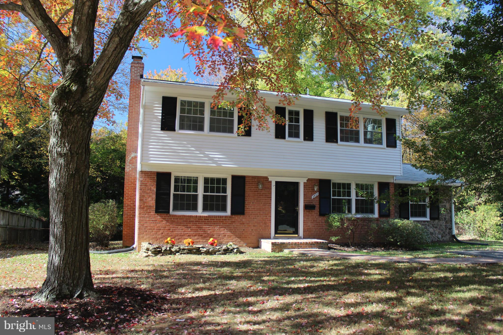 STONEWALL MANOR - Residential