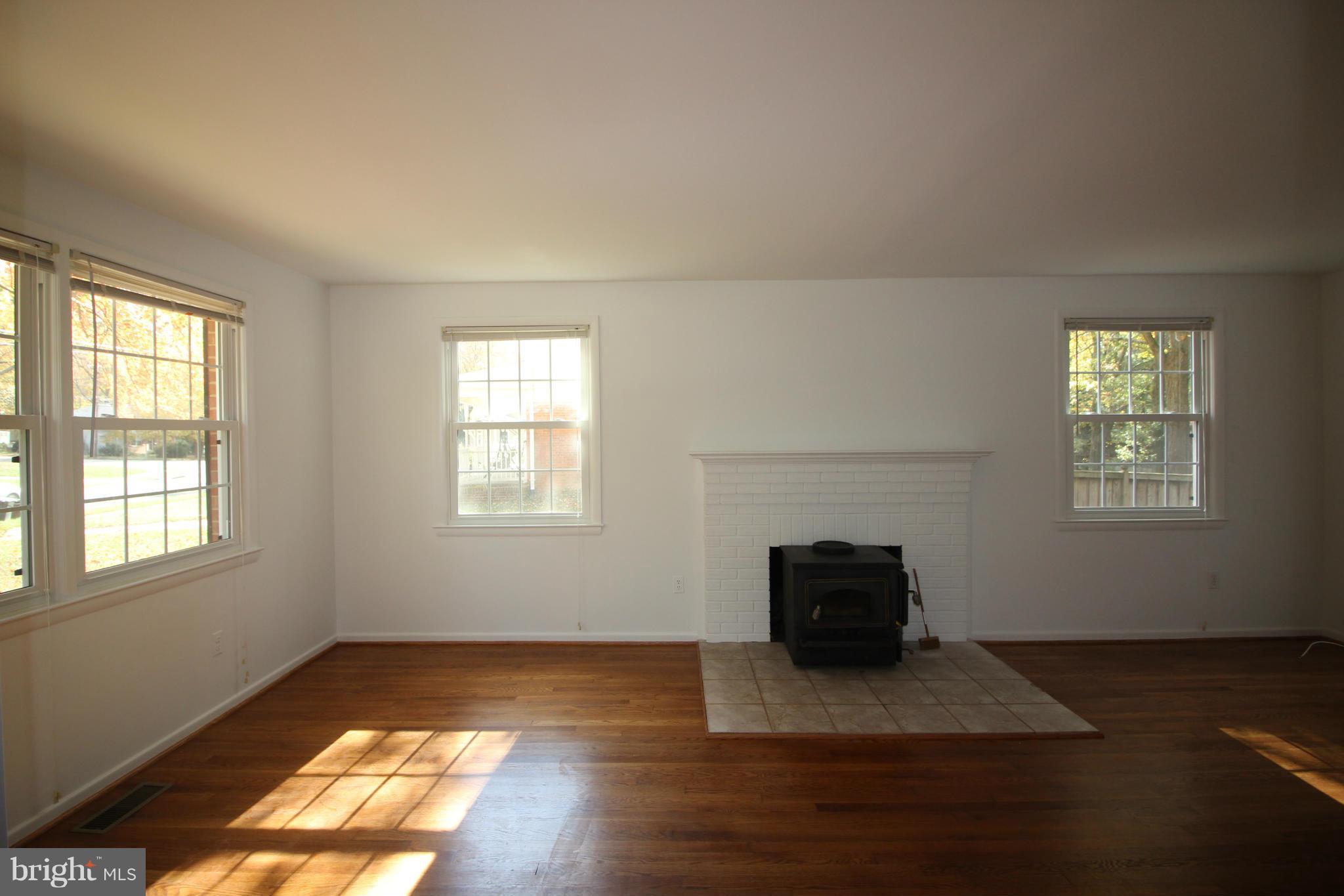 STONEWALL MANOR - Residential