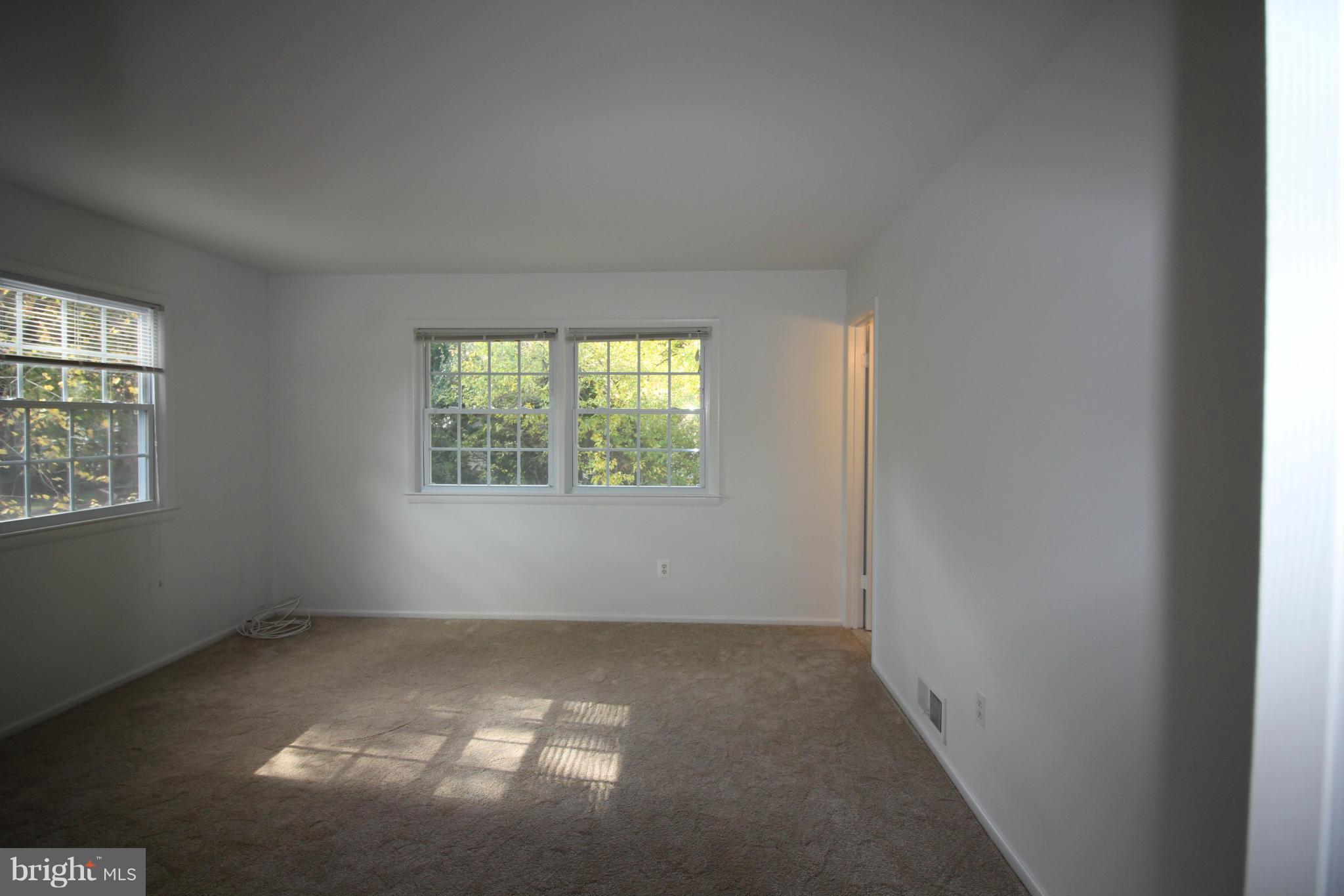 STONEWALL MANOR - Residential