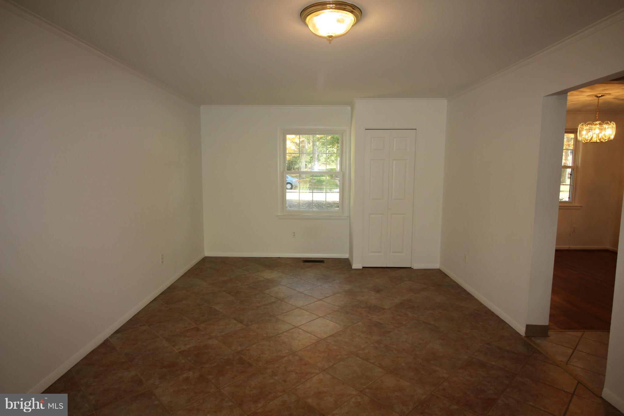 STONEWALL MANOR - Residential