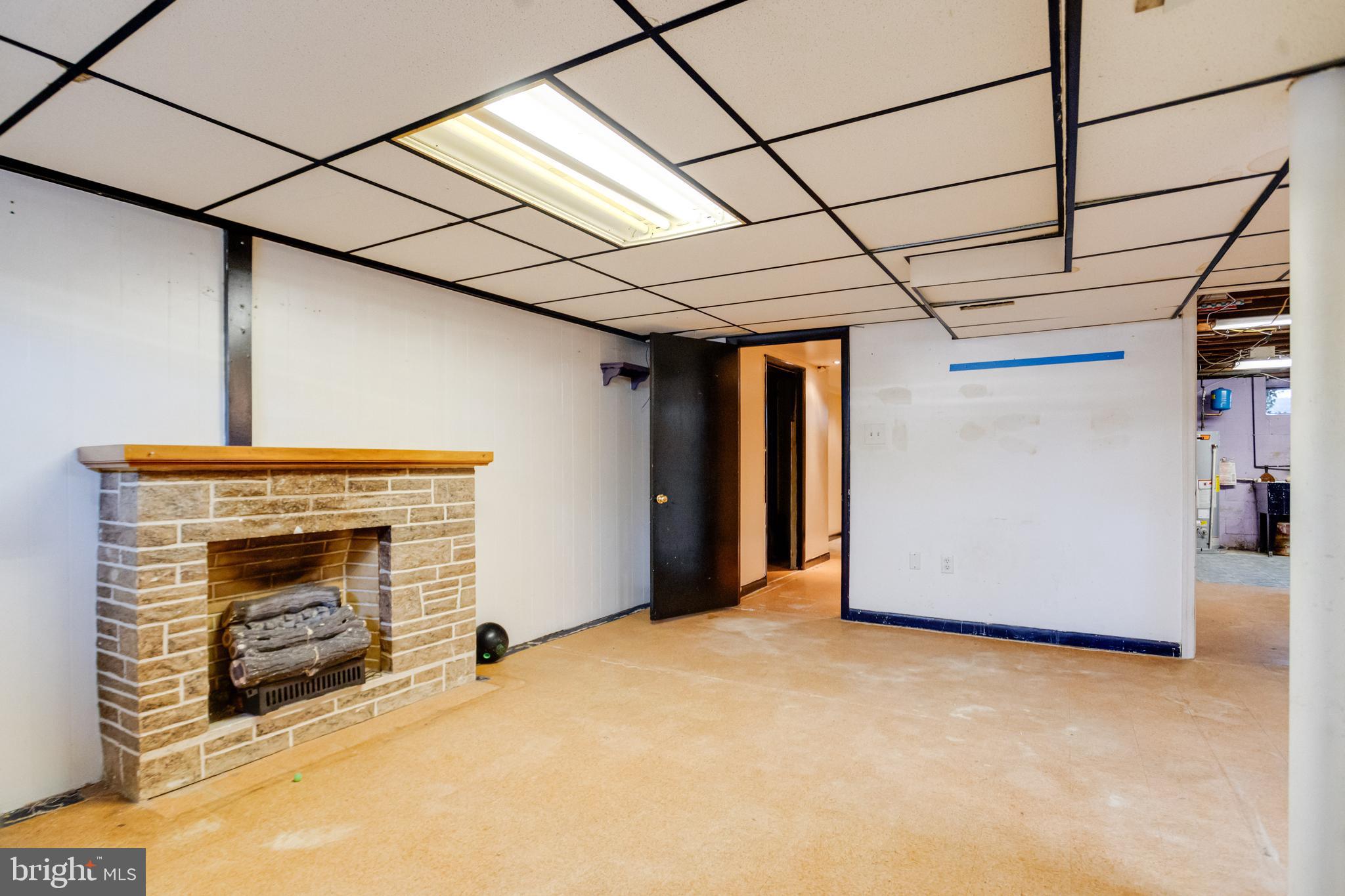 WOODLAWN HEIGHTS - Residential