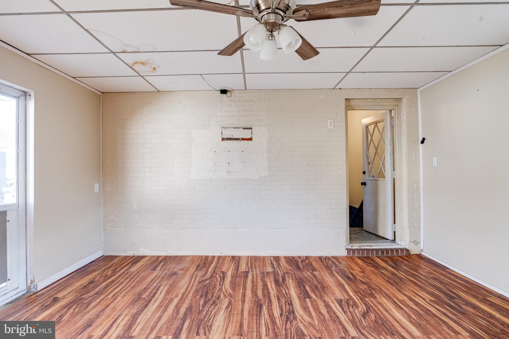 WOODLAWN HEIGHTS - Residential