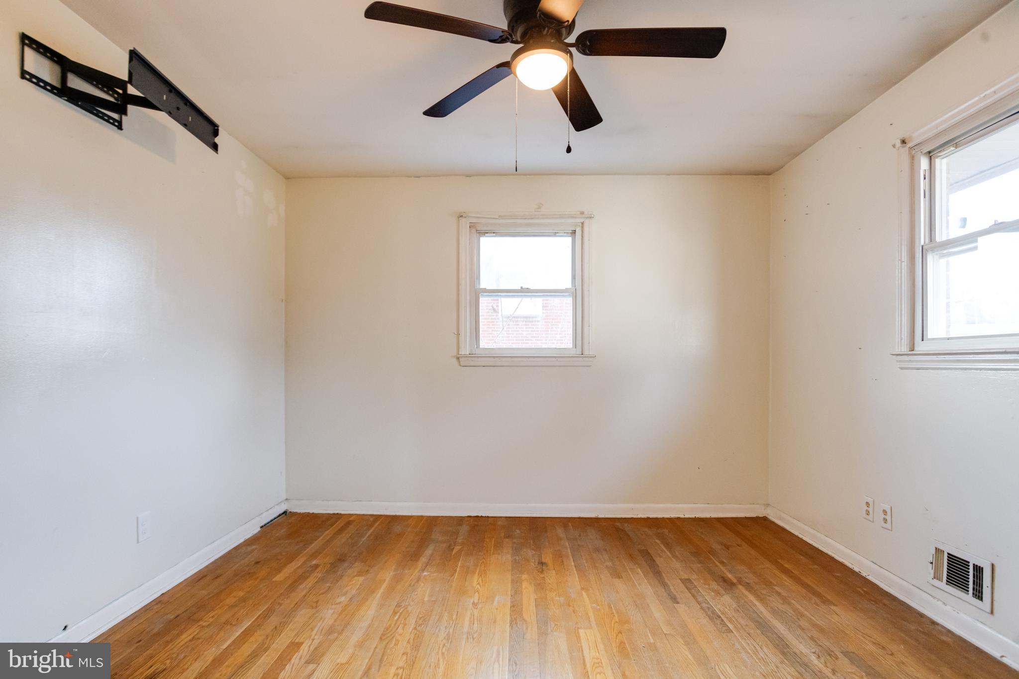 WOODLAWN HEIGHTS - Residential