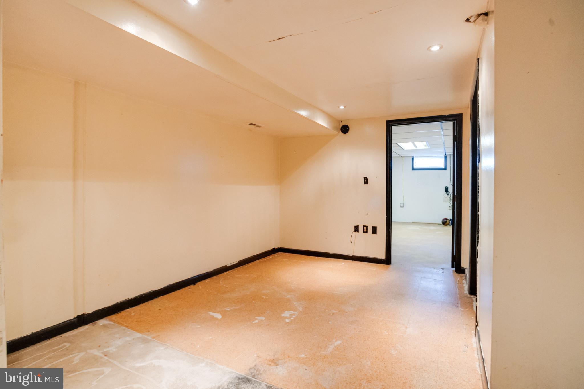 WOODLAWN HEIGHTS - Residential