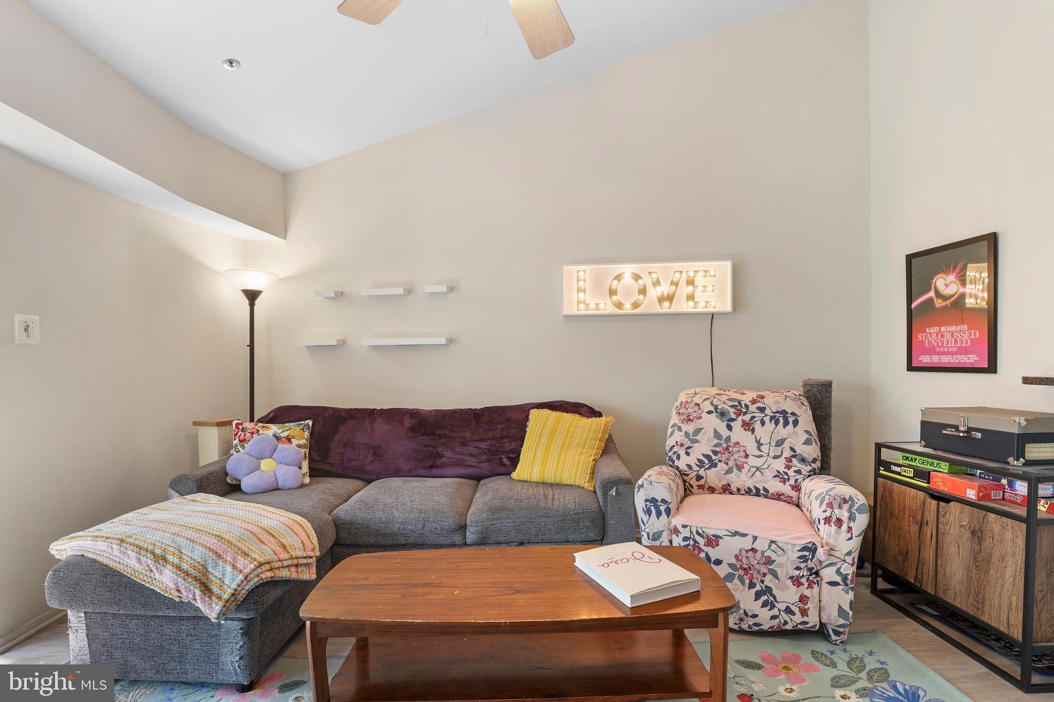 POINTE AT PARK CENTER - Residential Lease