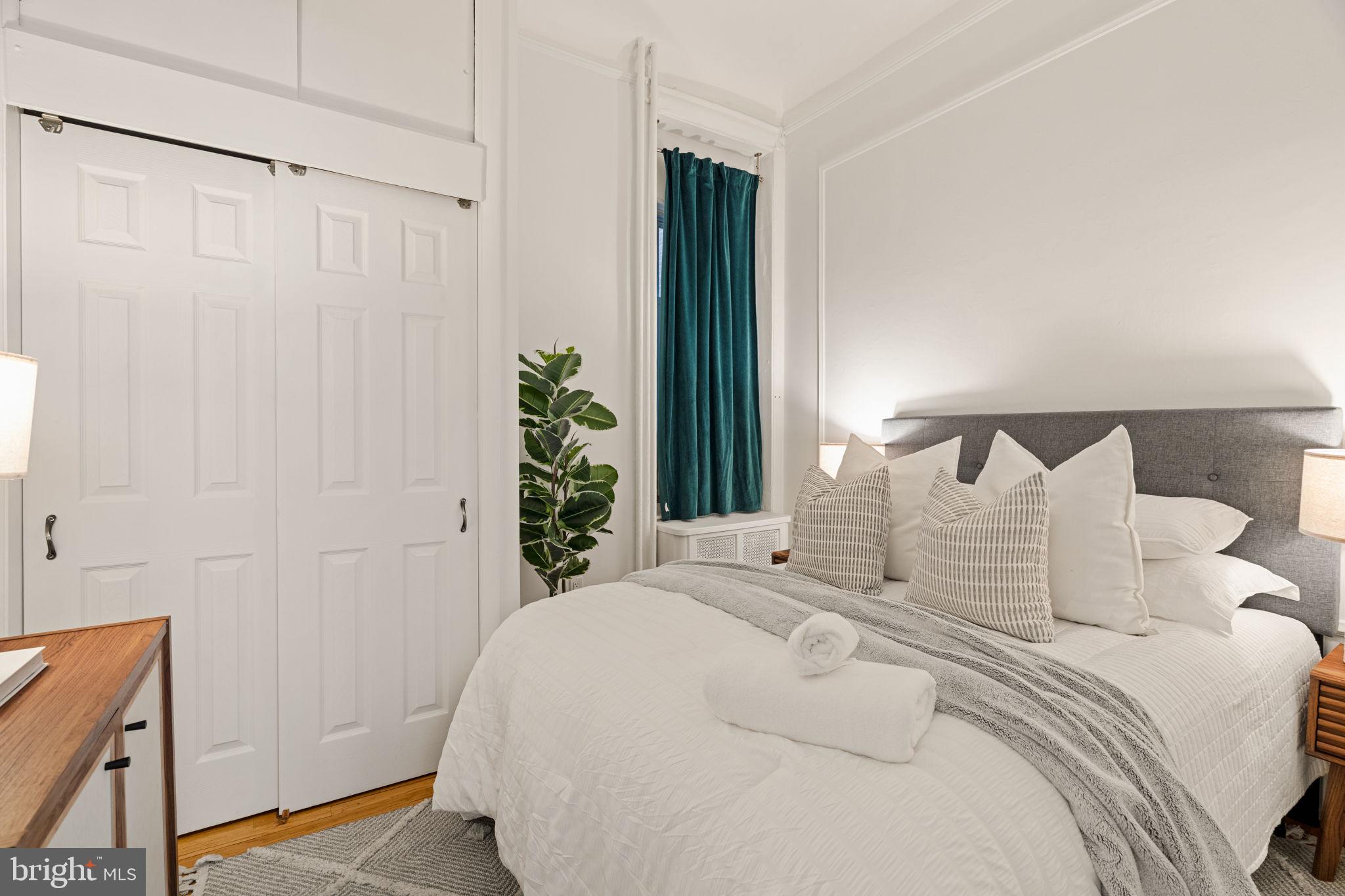 WASHINGTON SQ WEST - Residential