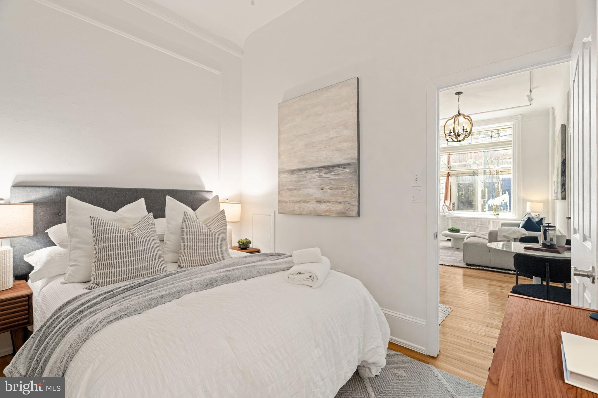 WASHINGTON SQ WEST - Residential