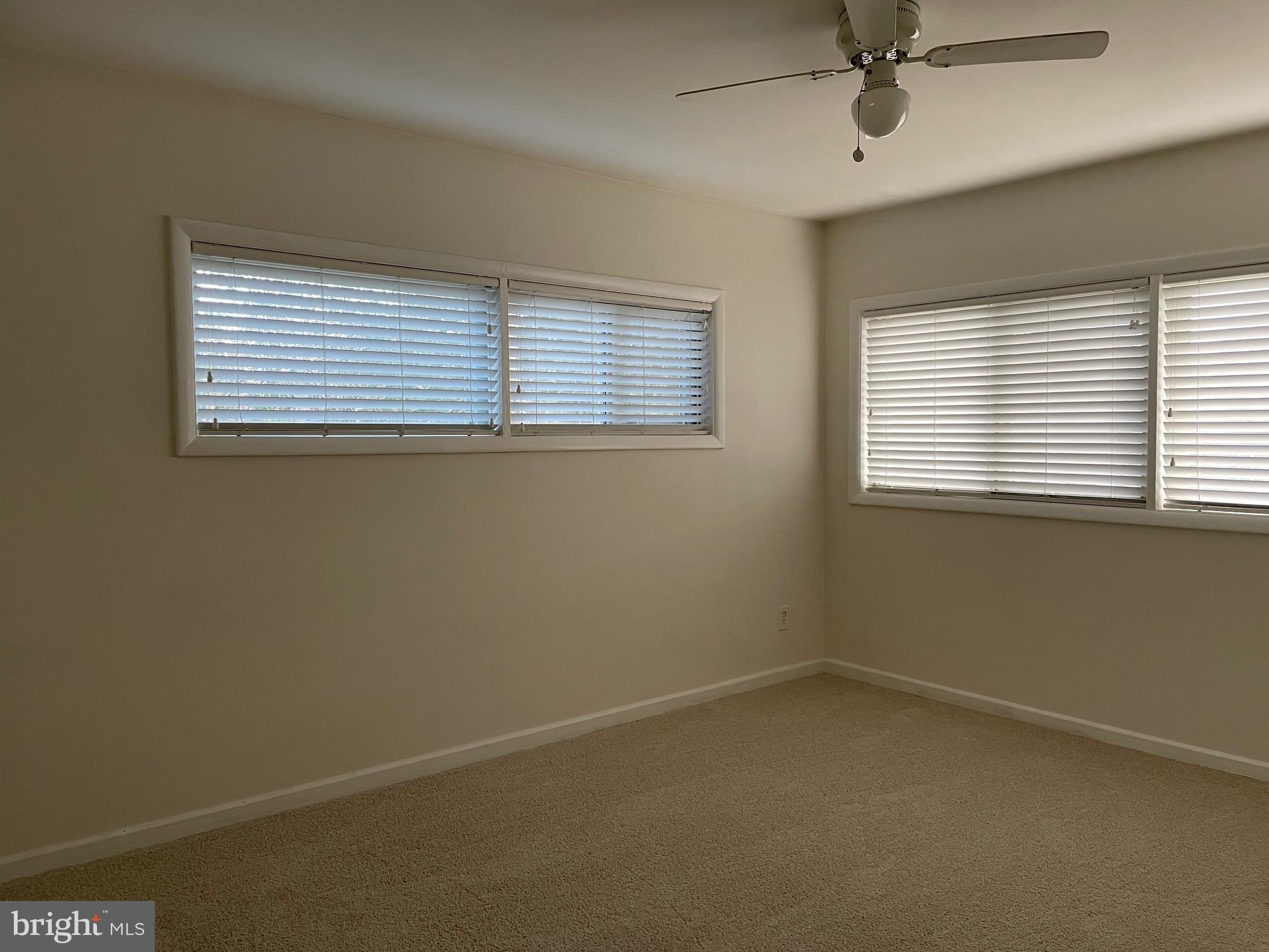 MCLEAN MANOR - Residential Lease