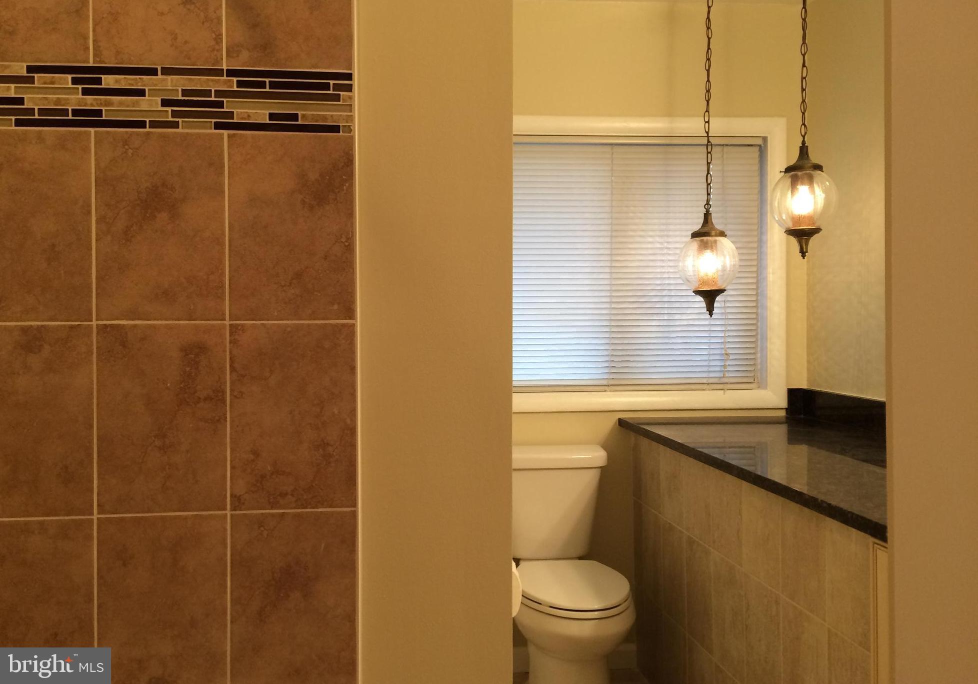 MCLEAN MANOR - Residential Lease