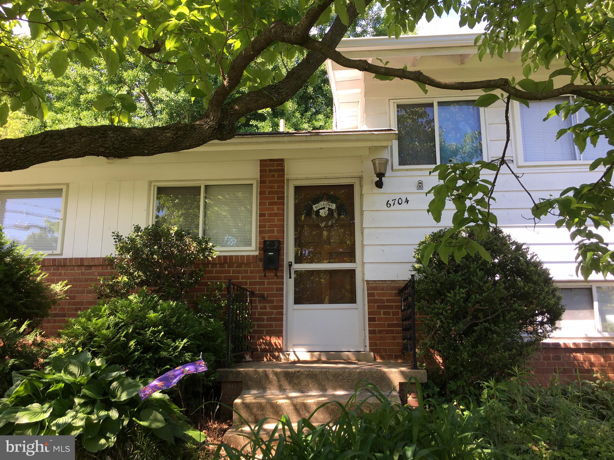 MCLEAN MANOR - Residential Lease