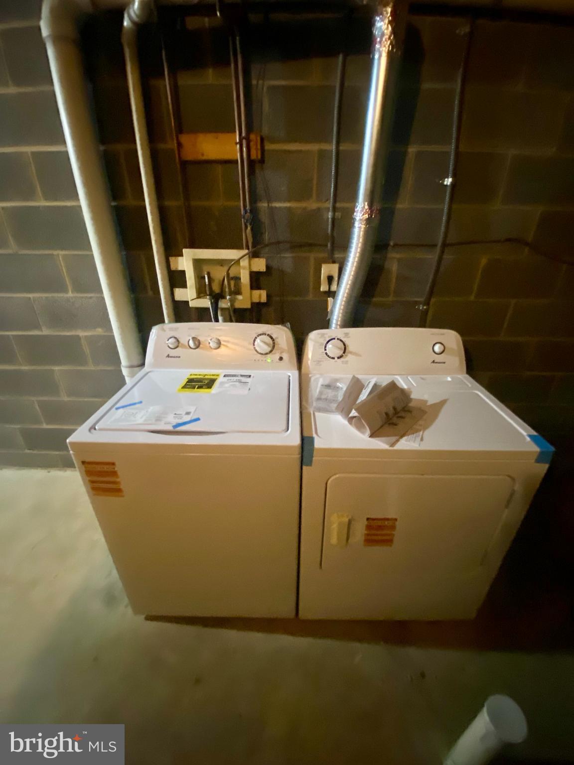 DOMINION FOREST - Residential Lease