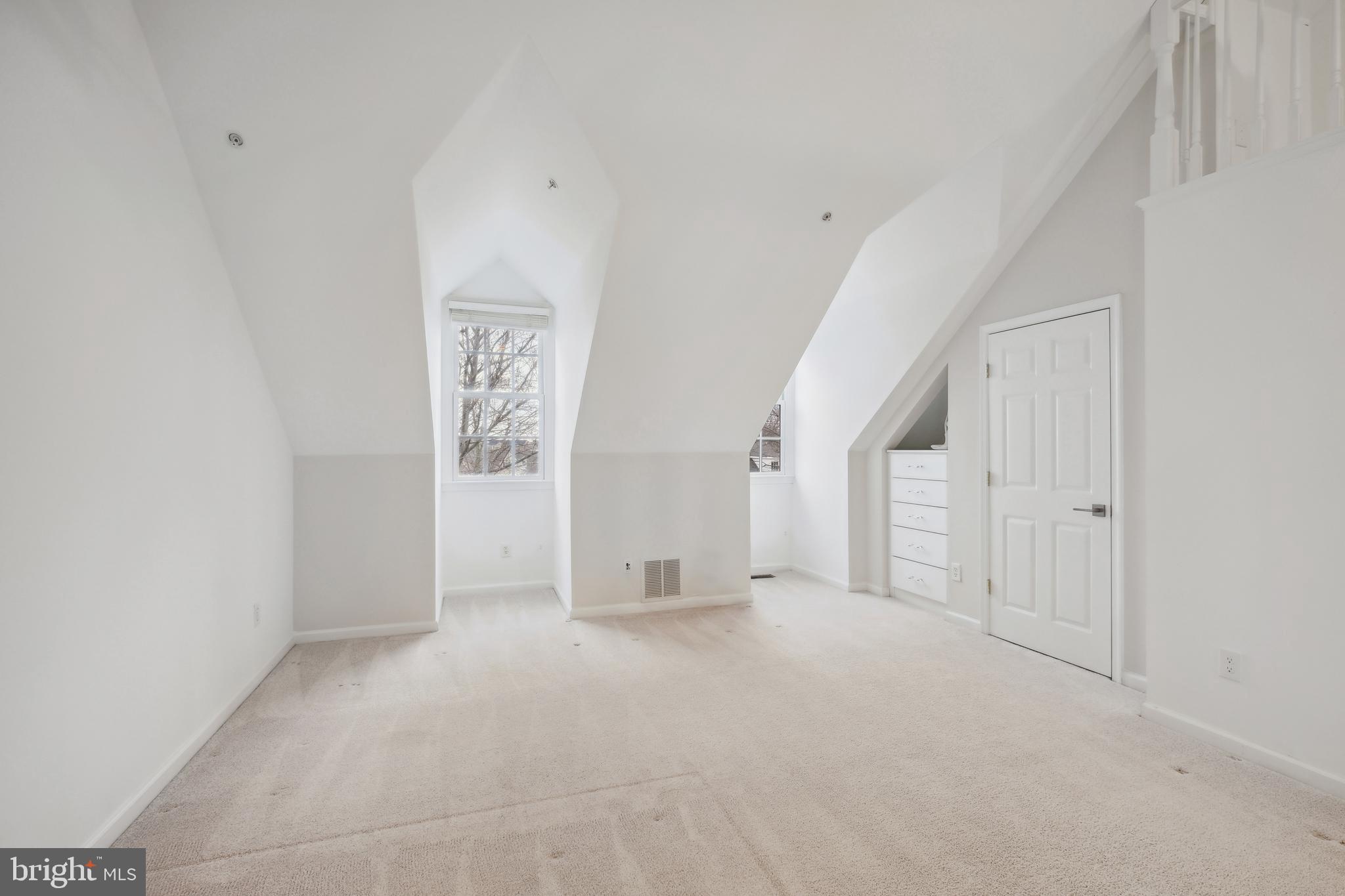 FALLSGROVE - Residential