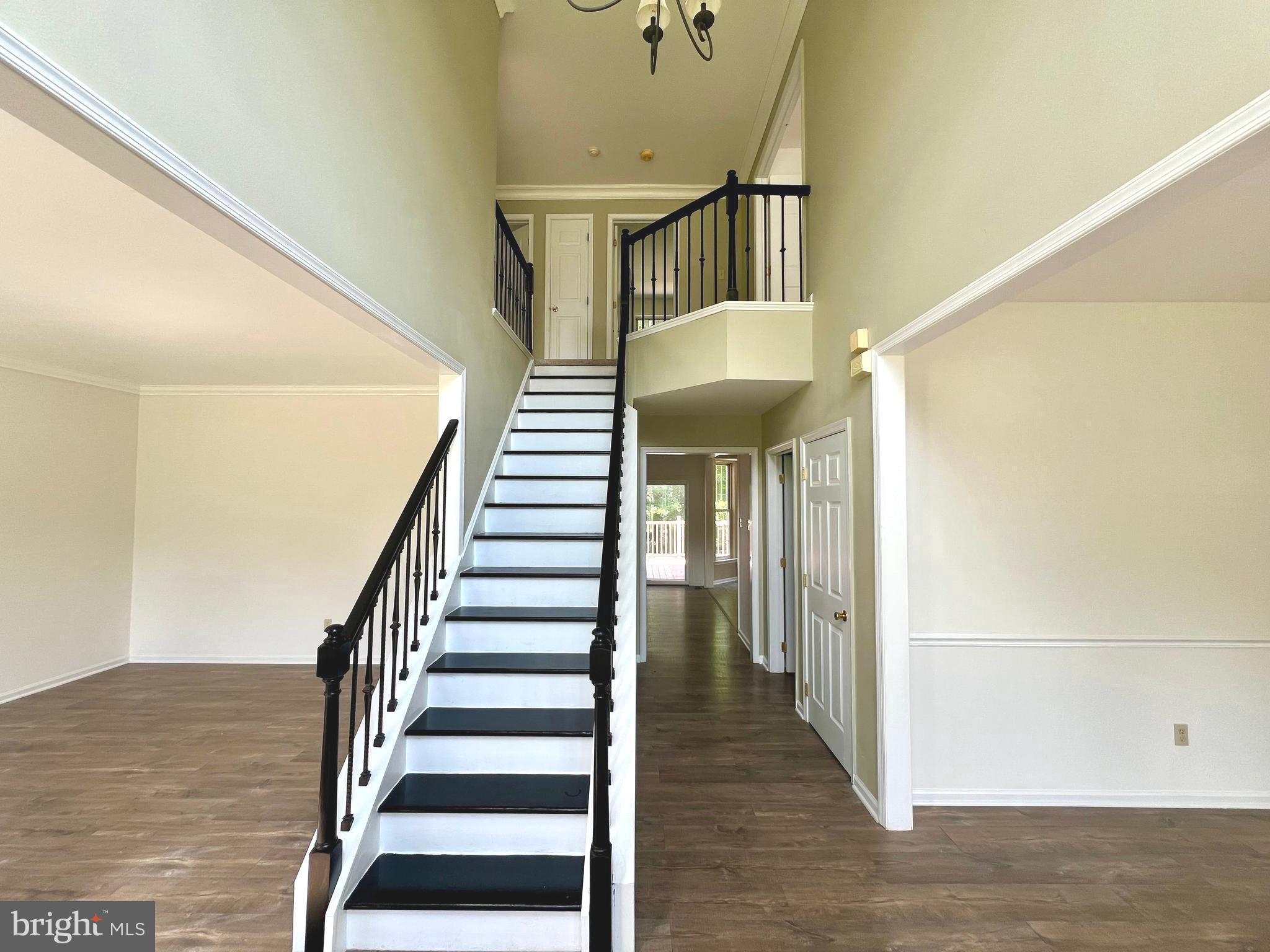 1467 POWELL CIRCLE