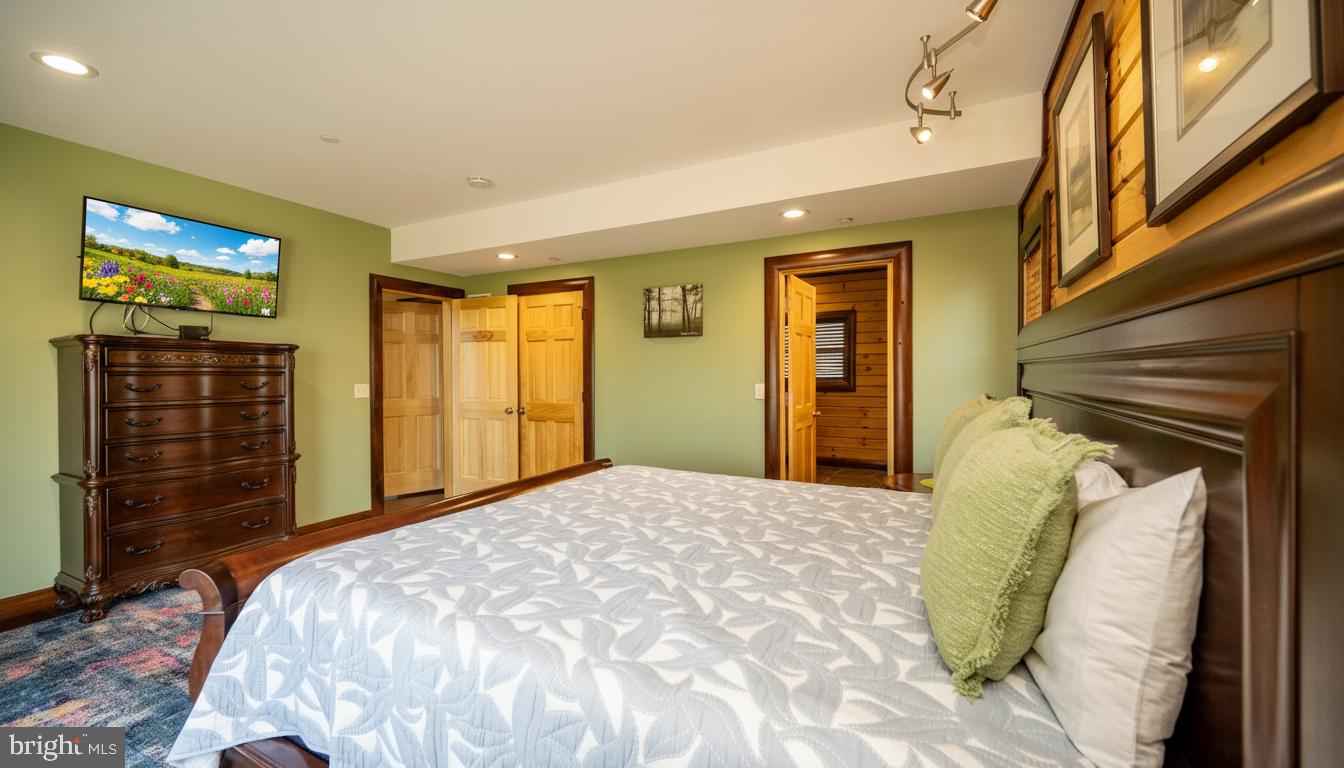 LODESTONE SUB - Residential