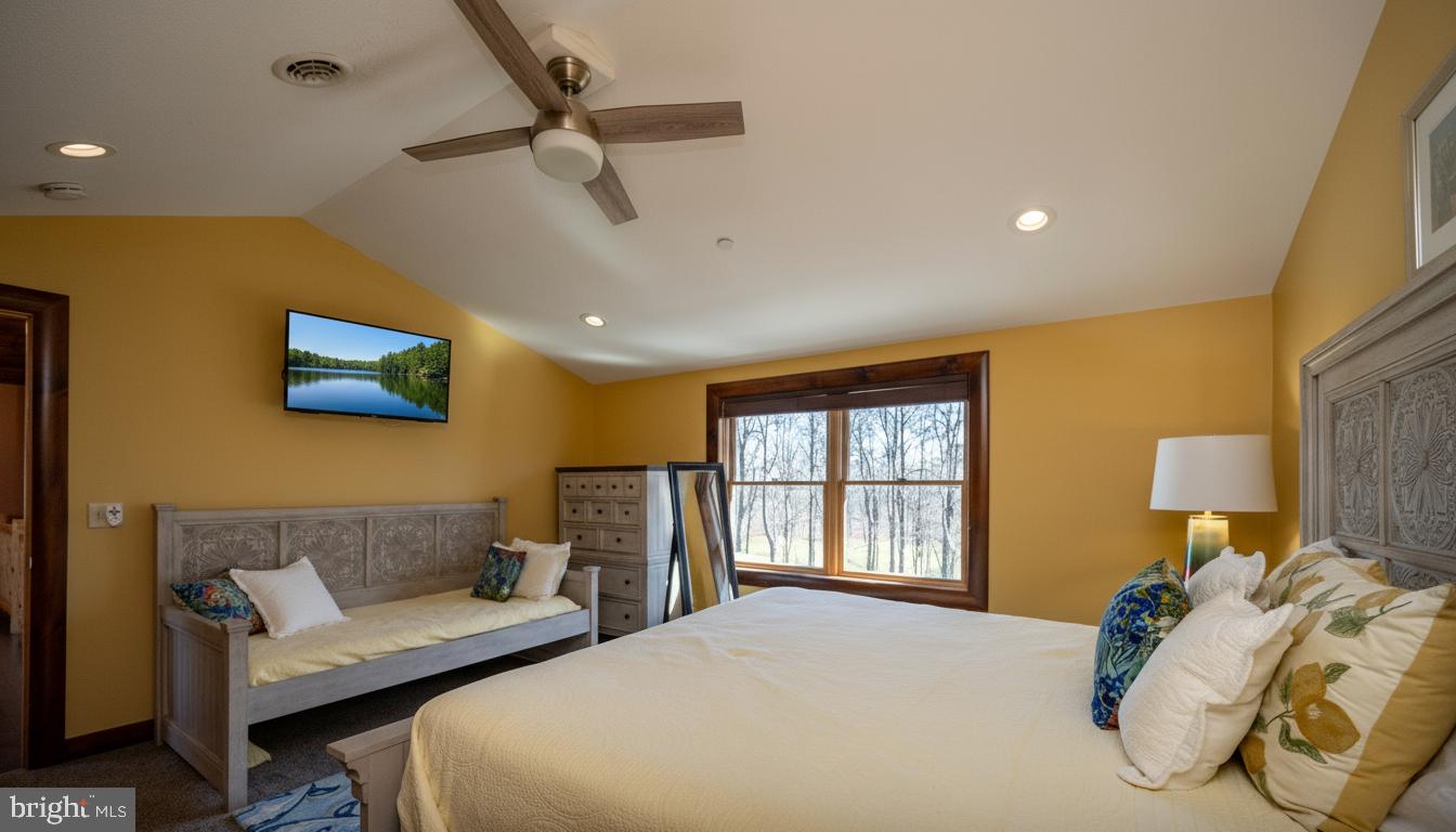 LODESTONE SUB - Residential