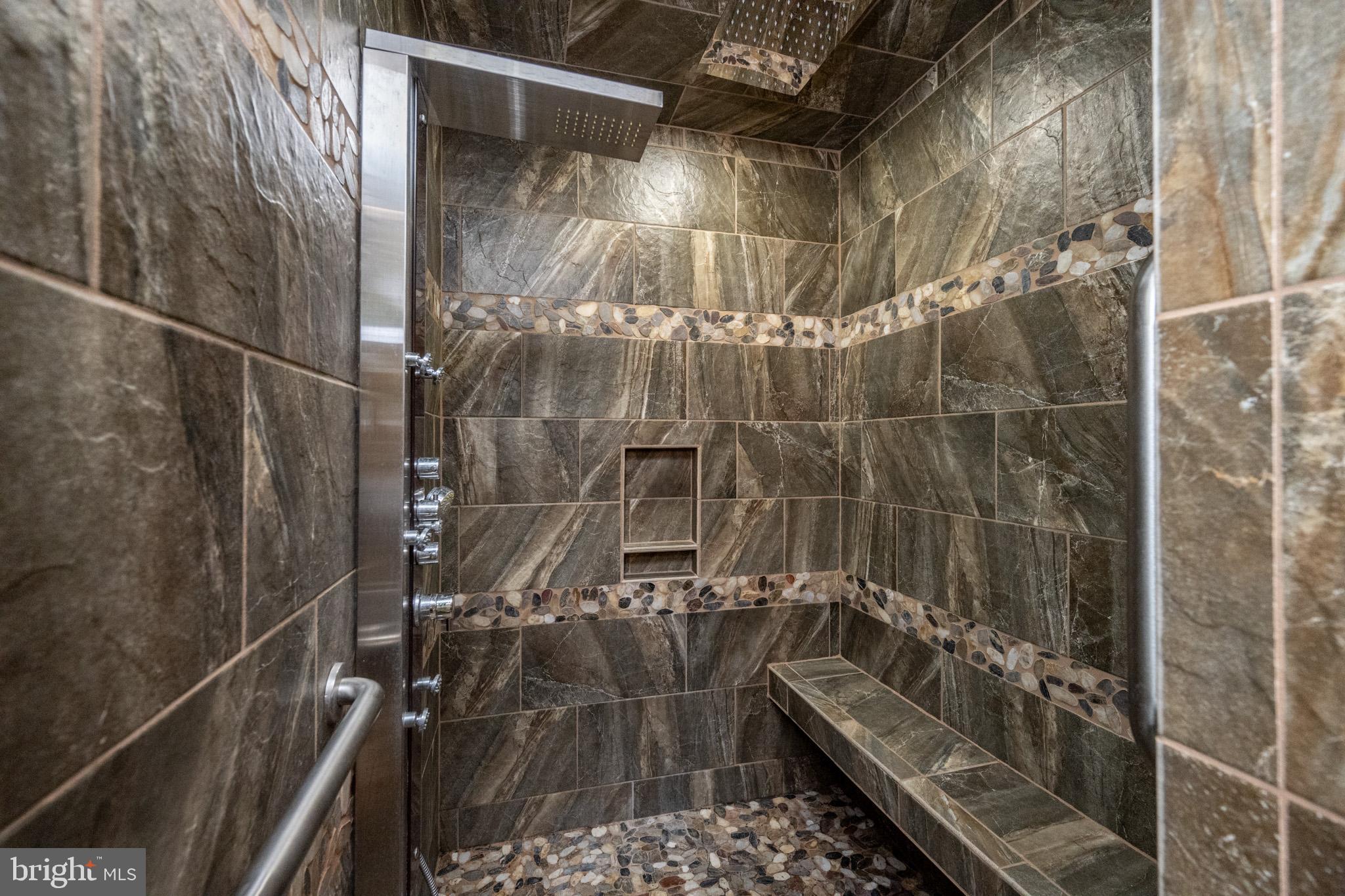 LODESTONE SUB - Residential