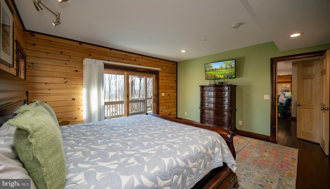 LODESTONE SUB - Residential