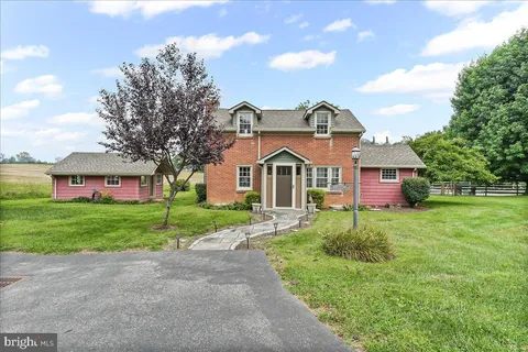 1439 Middletown Road, Glen Mills, PA MLS: PADE2110908