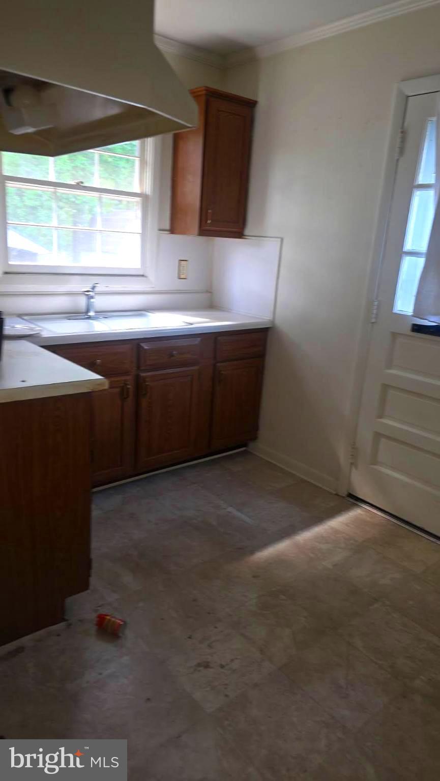 MAYFIELD - Residential