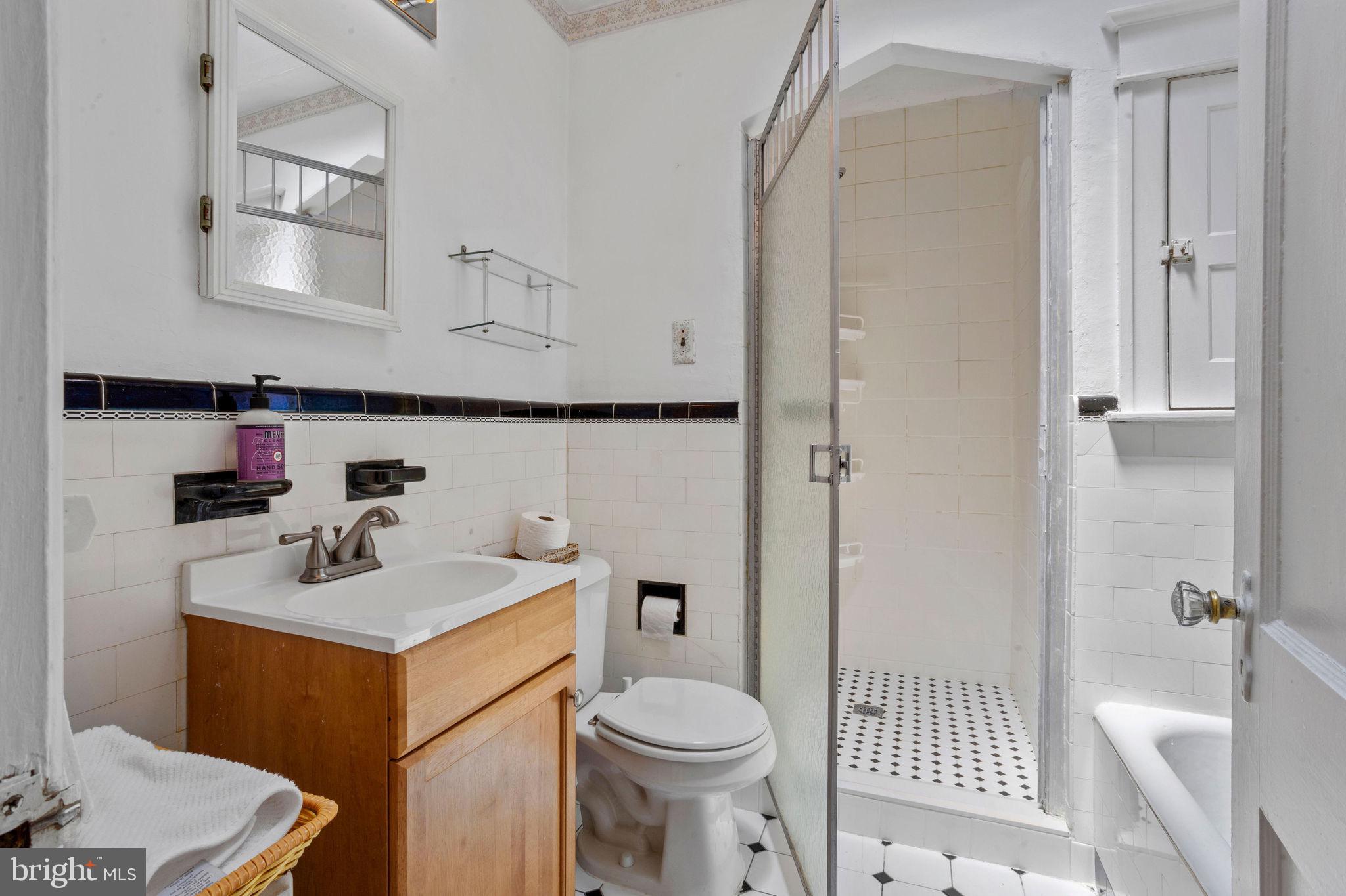 MAYFAIR (WEST) - Residential